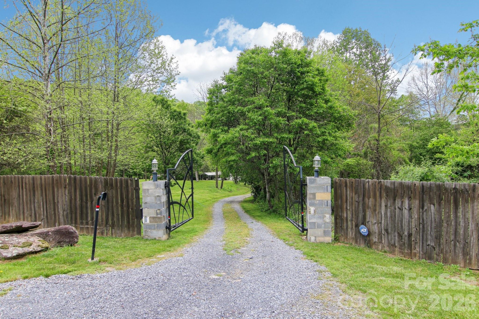 165 Sequoyah Drive - Photo 5