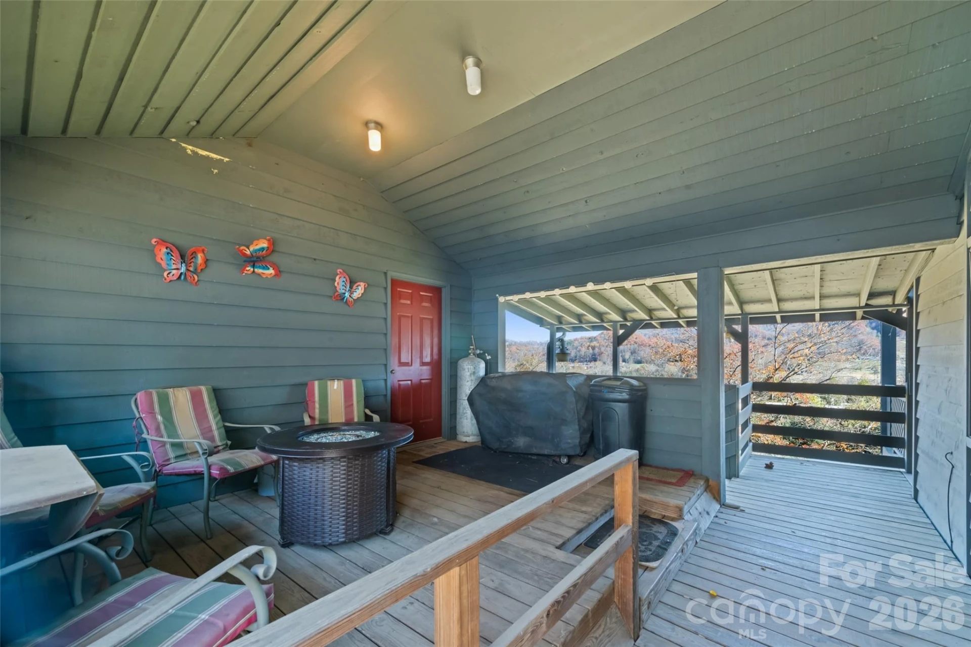 443 Cedarwood Drive - Photo 3