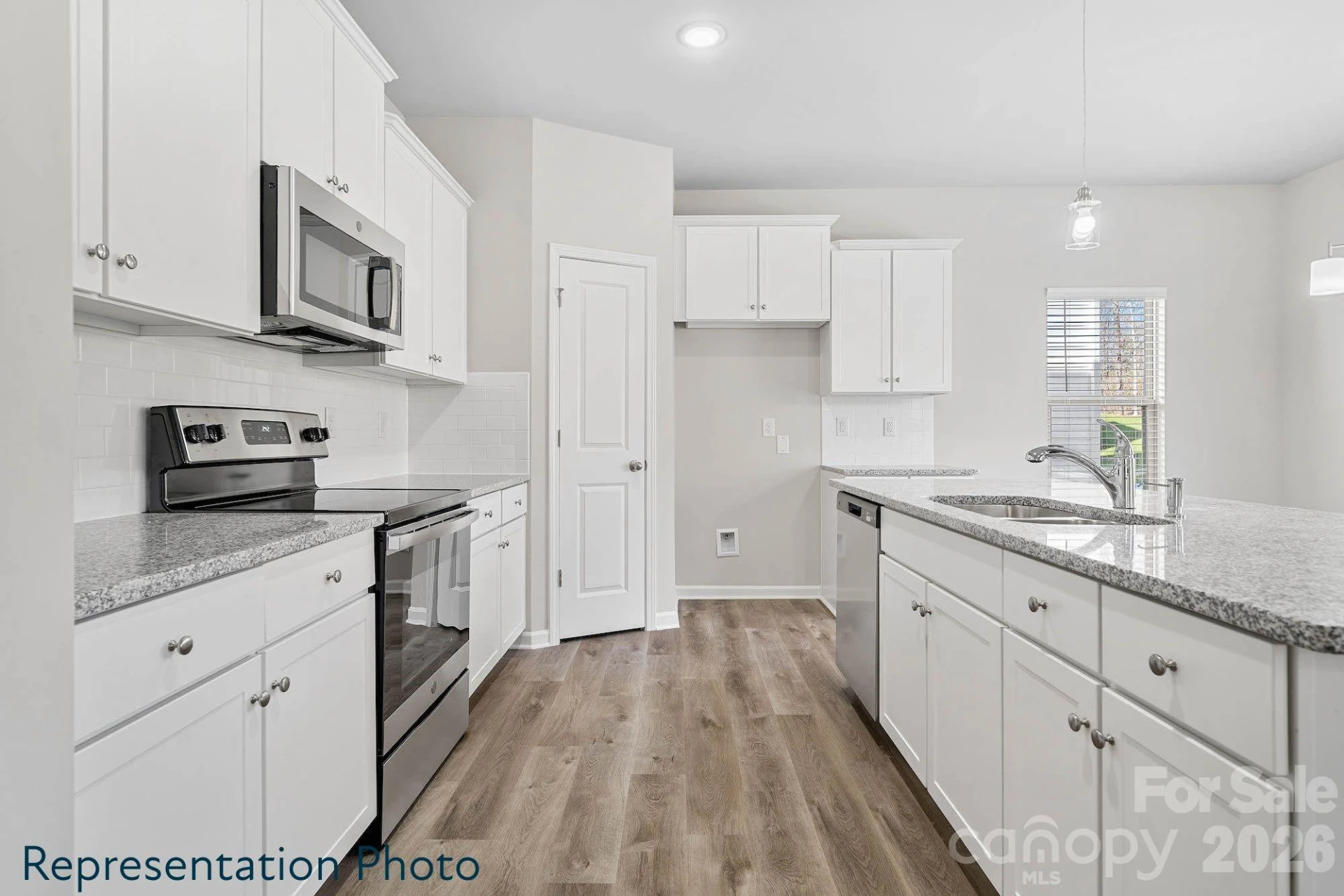 208 Roxanna Court - Photo 7