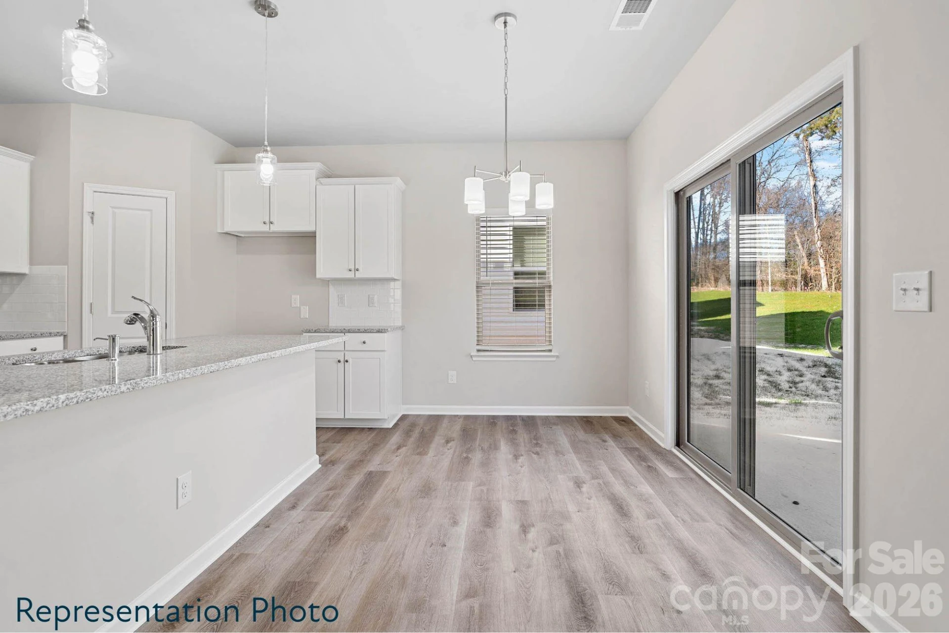 208 Roxanna Court - Photo 8