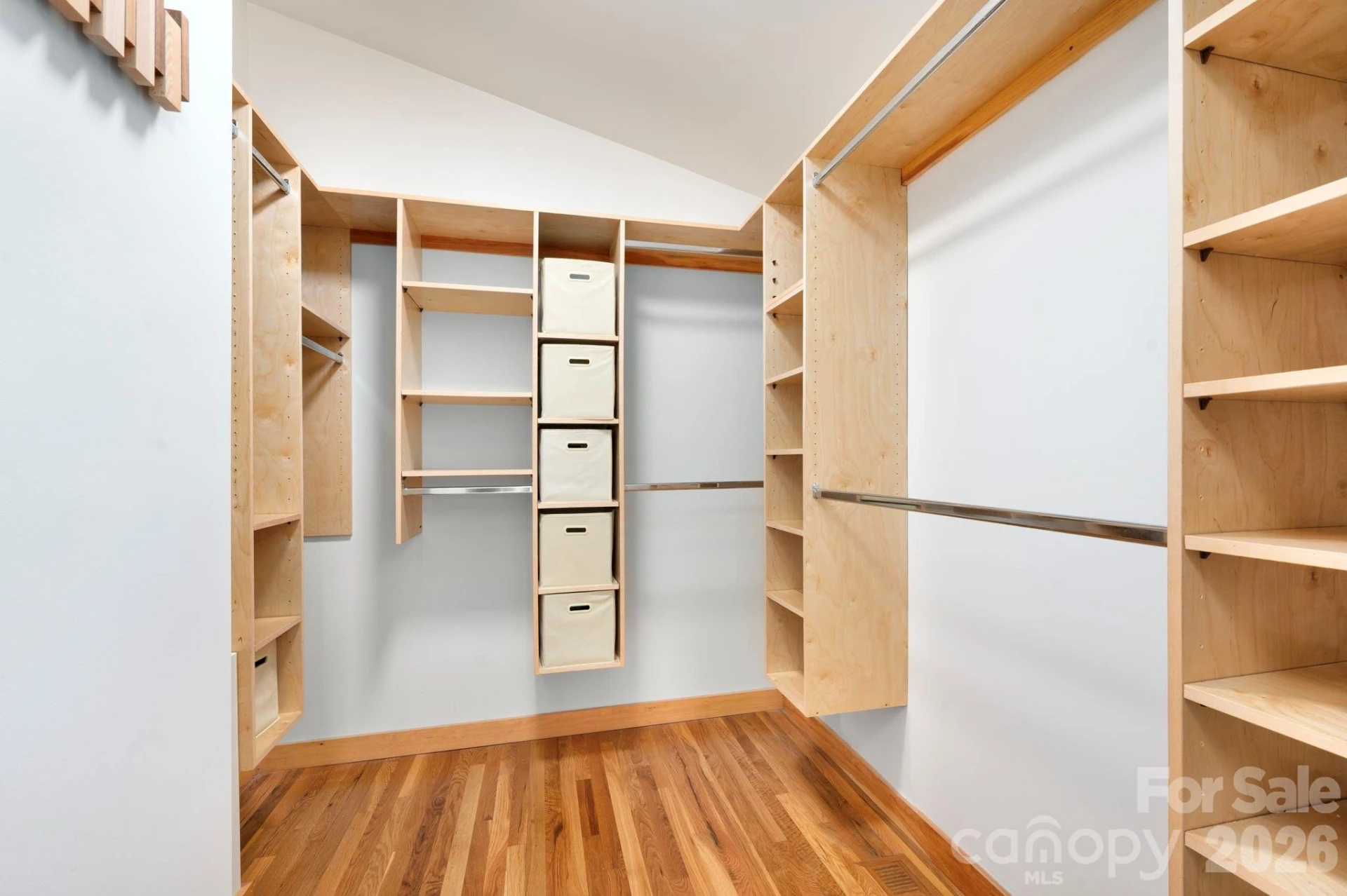 521 Wood Thrush Court - Photo 17