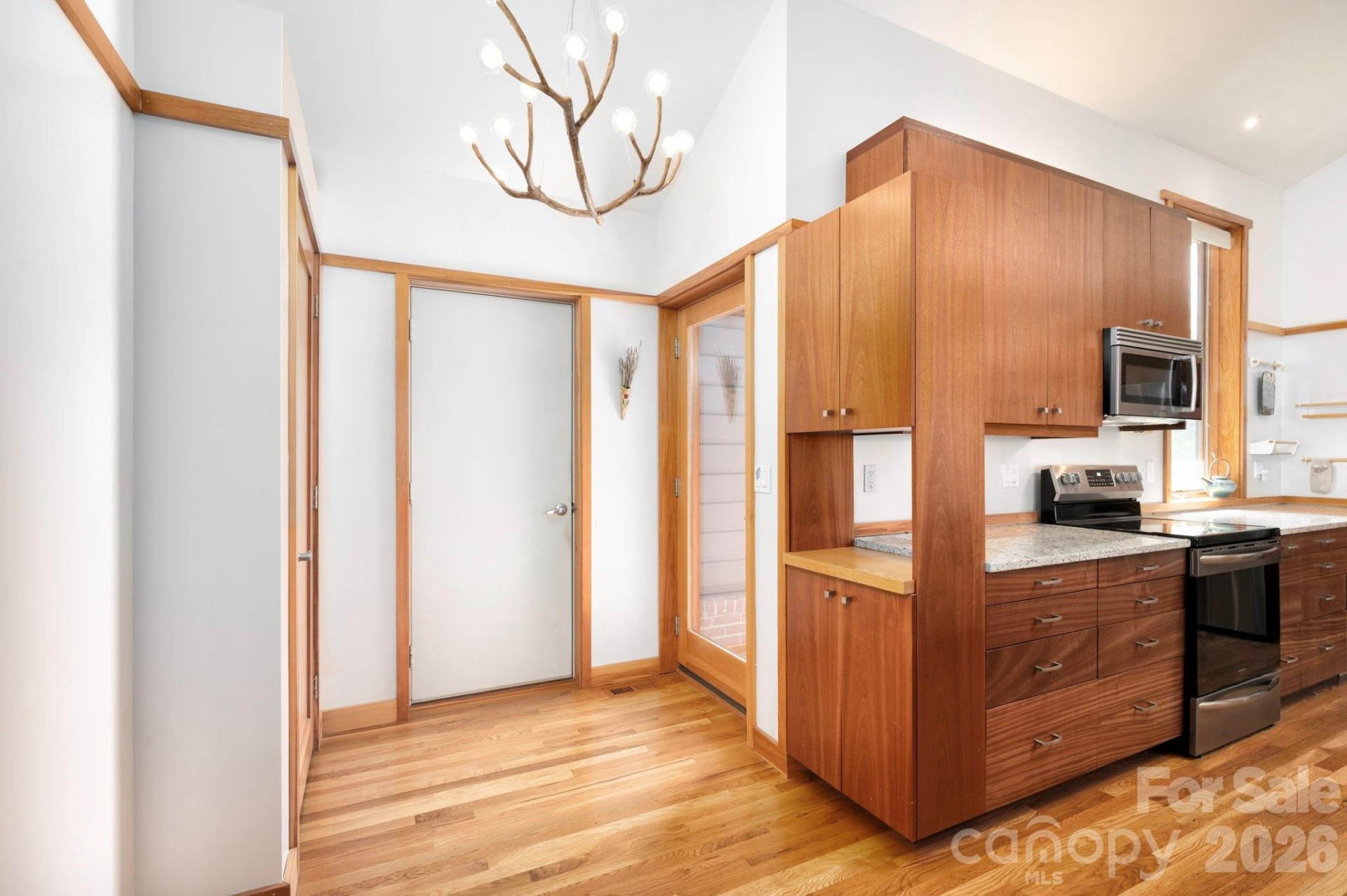 521 Wood Thrush Court - Photo 4