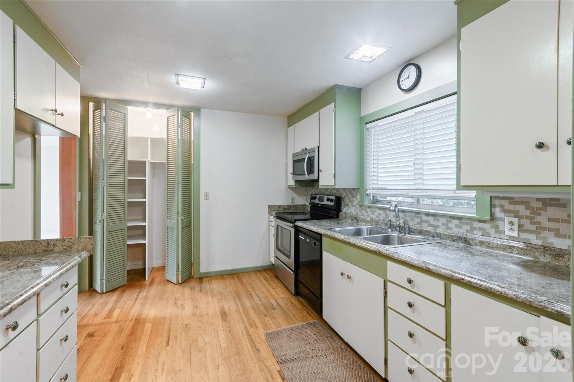 277 Fairlane Road - Photo 11