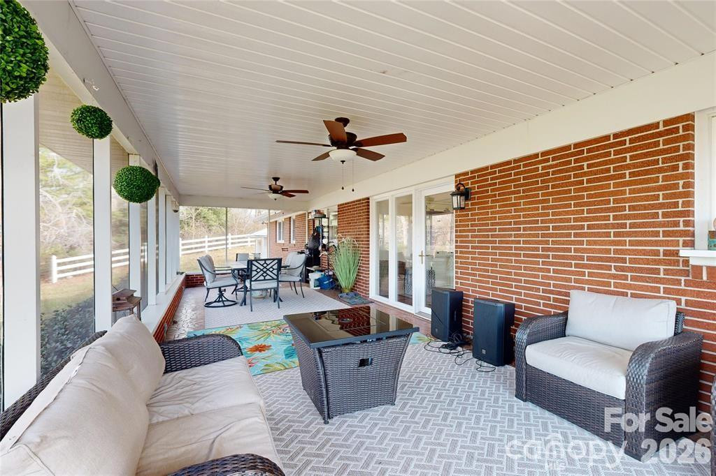 598 Miles View Road - Photo 15