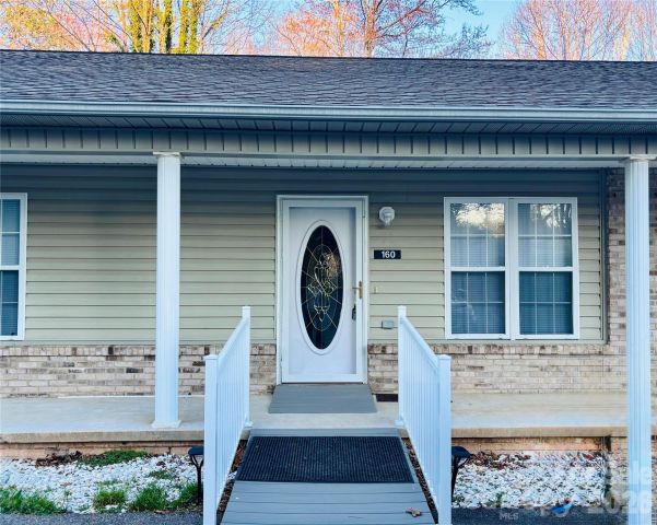 160 Whispering Pines Drive, Marion, NC, 28752