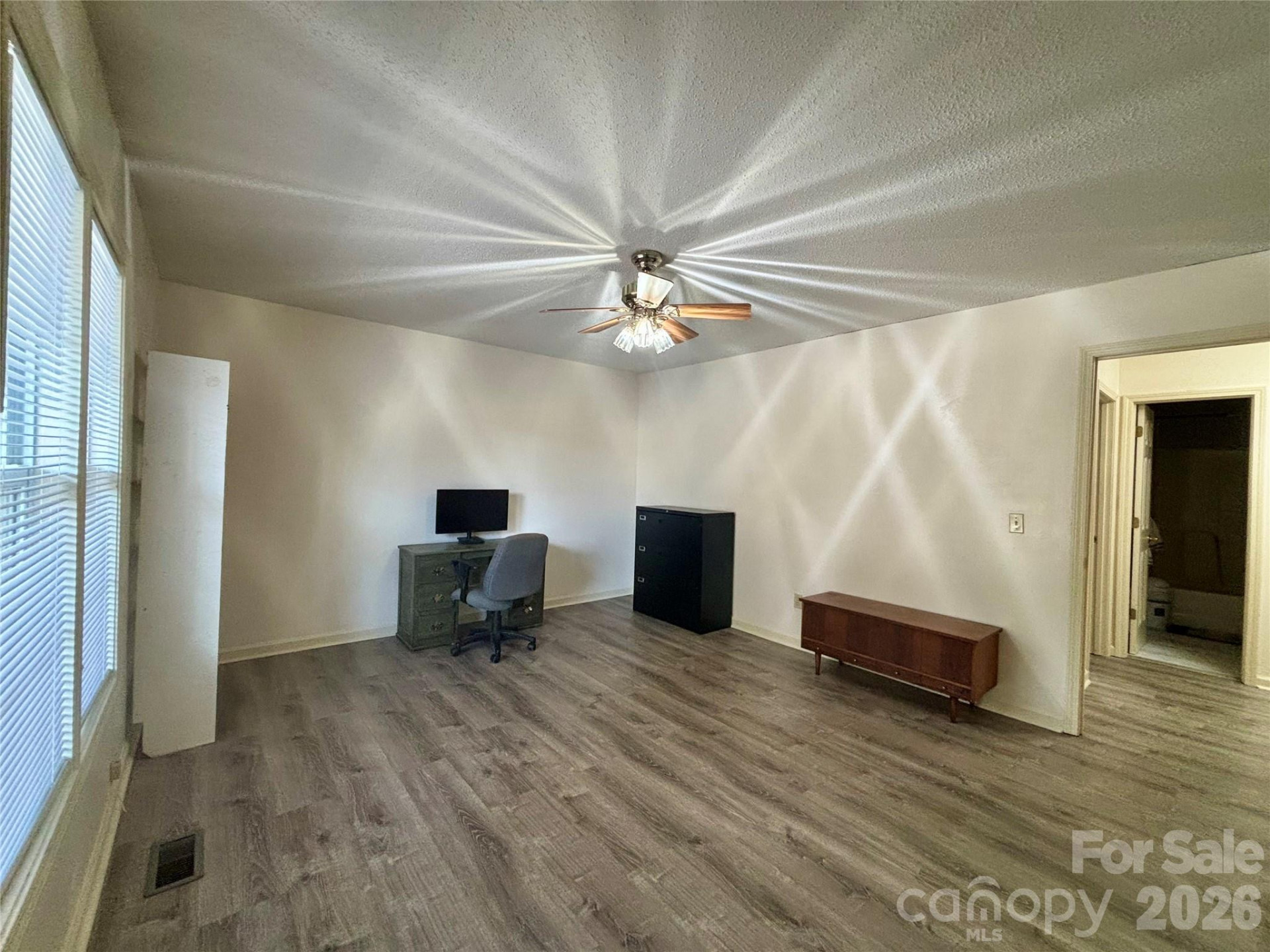 160 Whispering Pines Drive - Photo 28