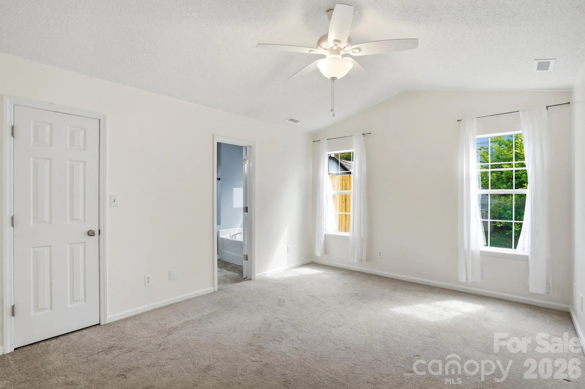 5908 Heathrow Court - Photo 19