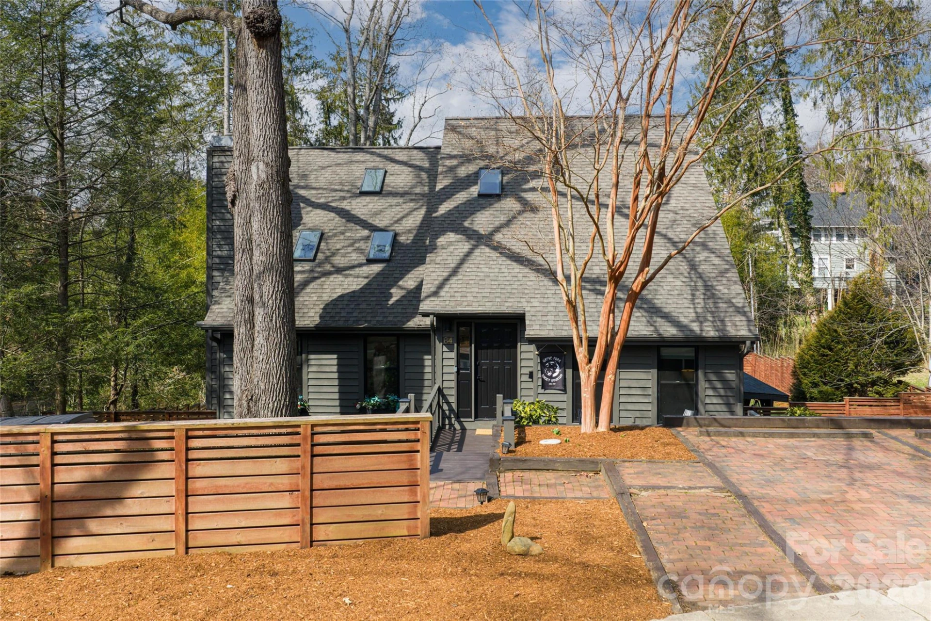 84 Macon Avenue