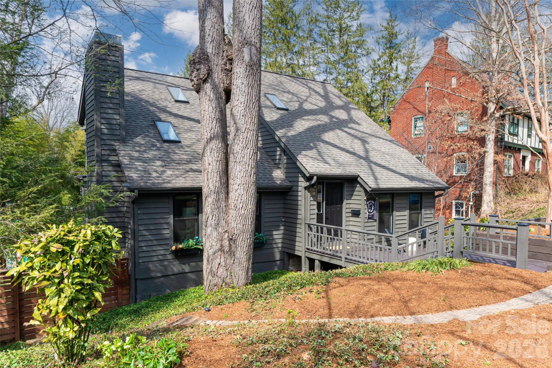 84 Macon Avenue - Photo 2