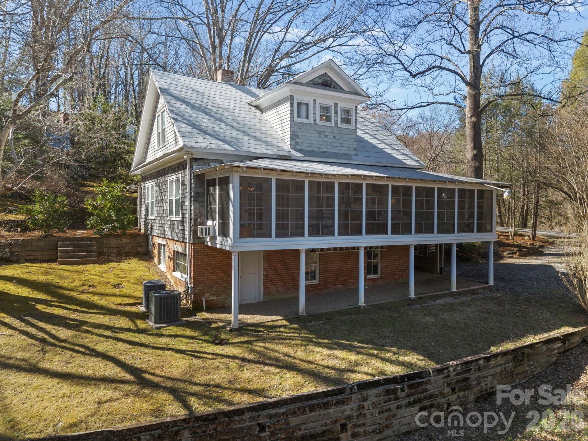 439 Lockhart Road - Photo 3