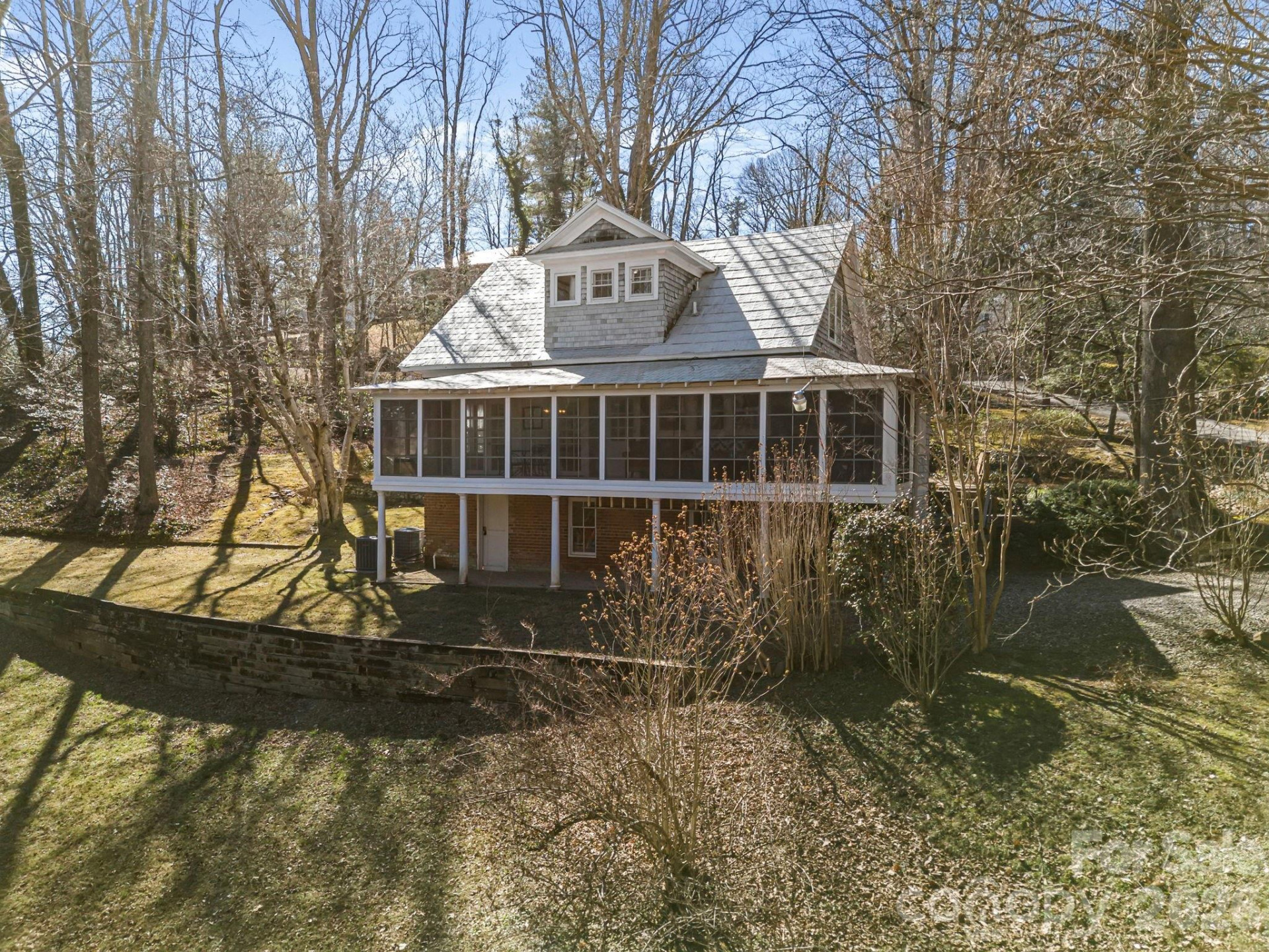 439 Lockhart Road - Photo 4