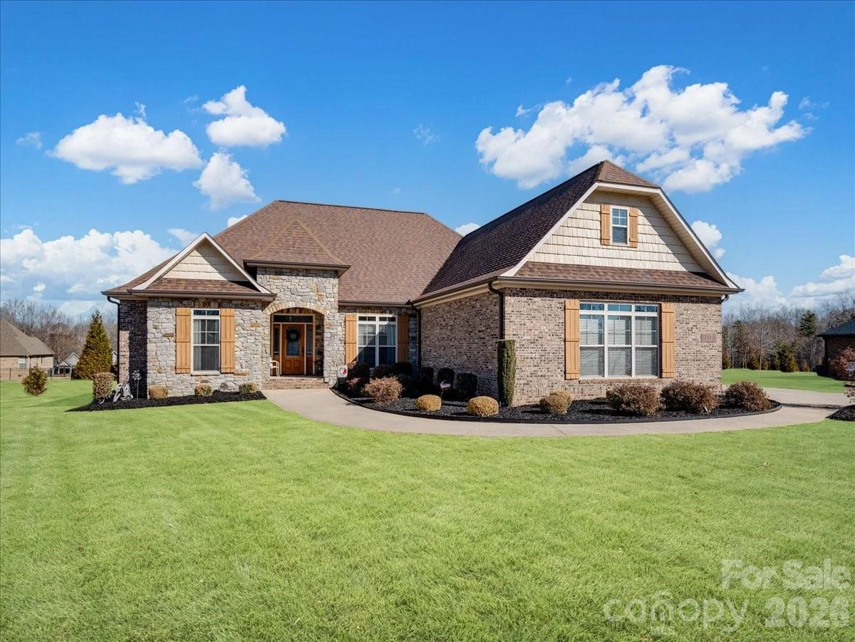 137 Ledge Stone Lane