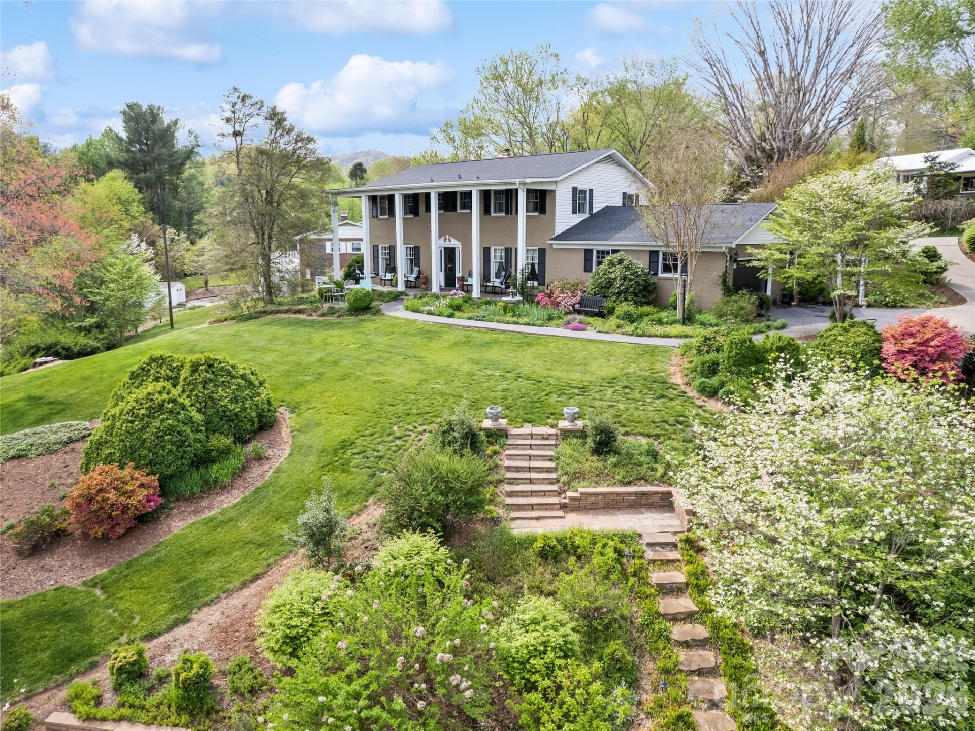 60 Club Knoll Avenue - Photo 2