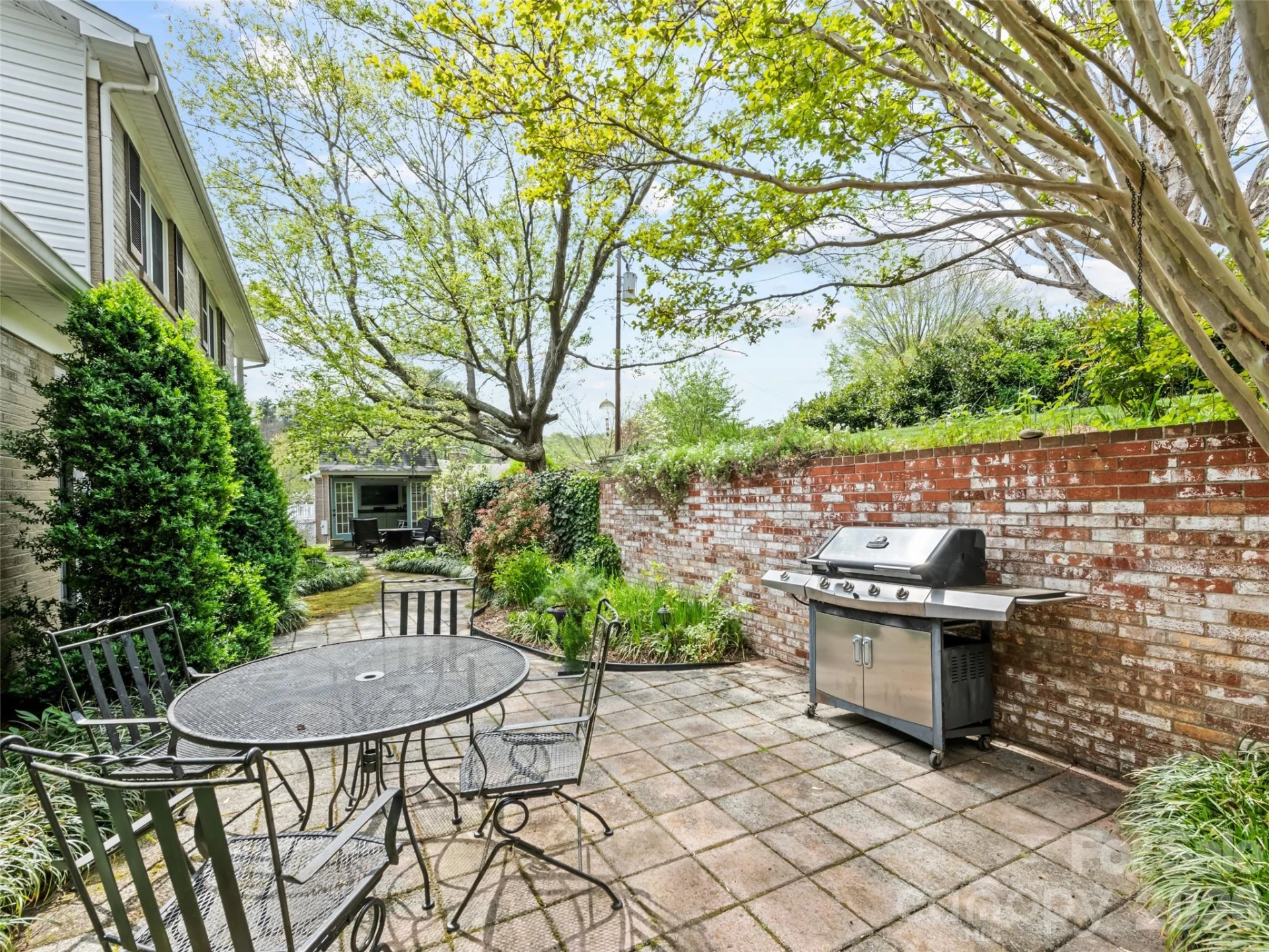 60 Club Knoll Avenue - Photo 12