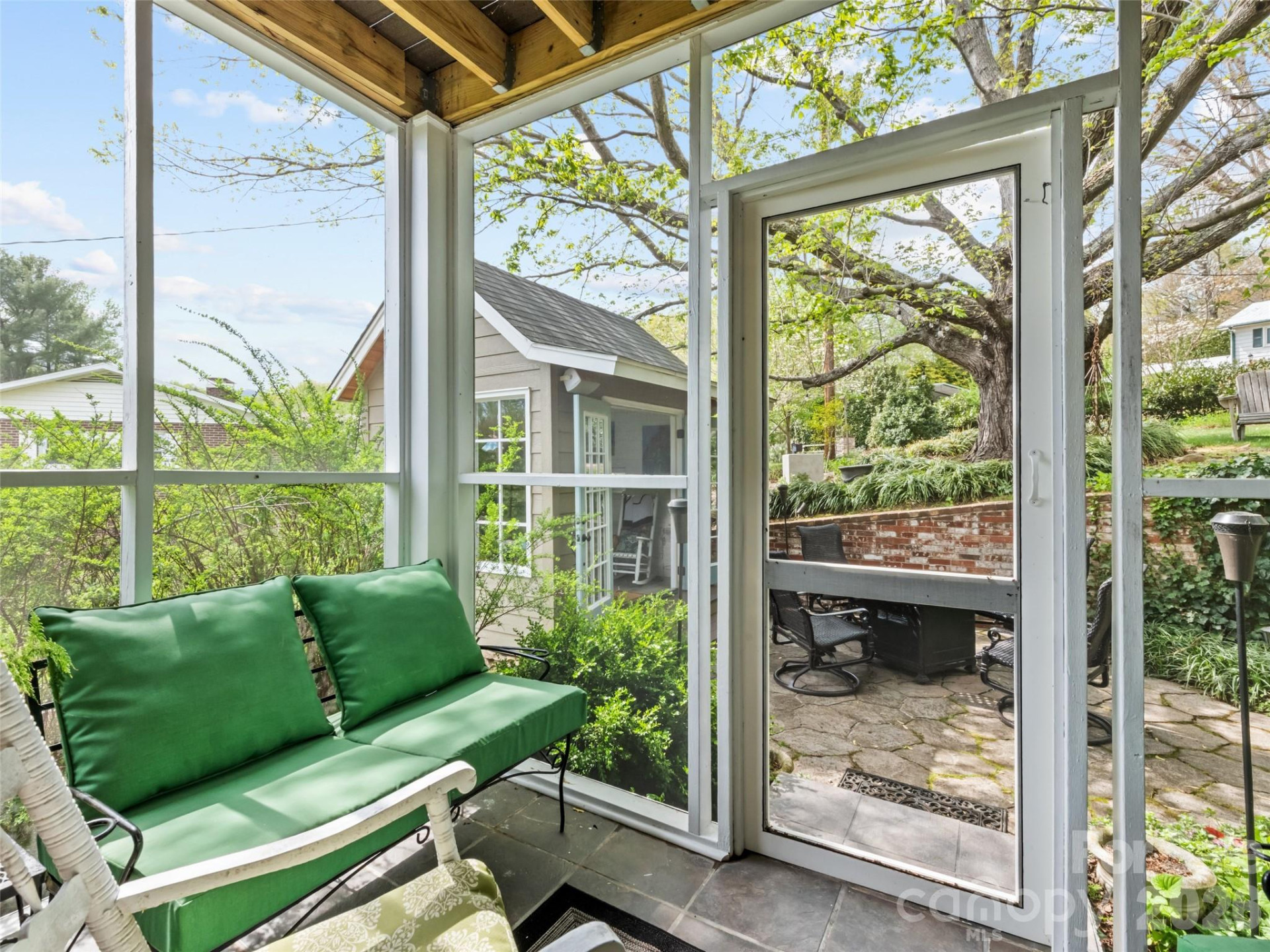 60 Club Knoll Avenue - Photo 17