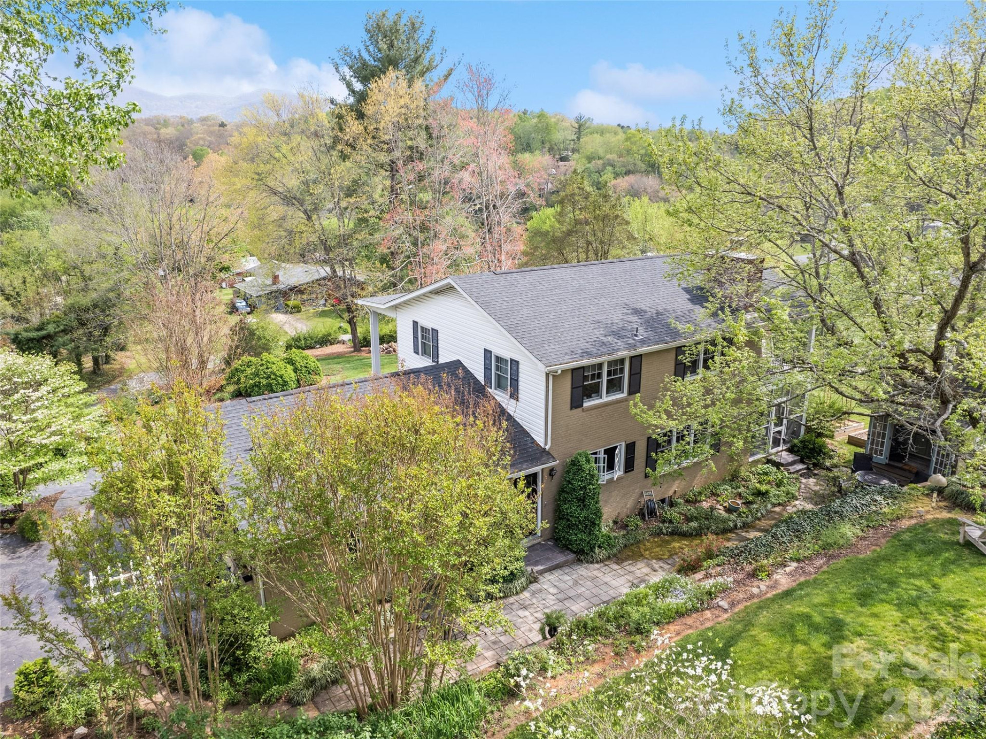 60 Club Knoll Avenue - Photo 4