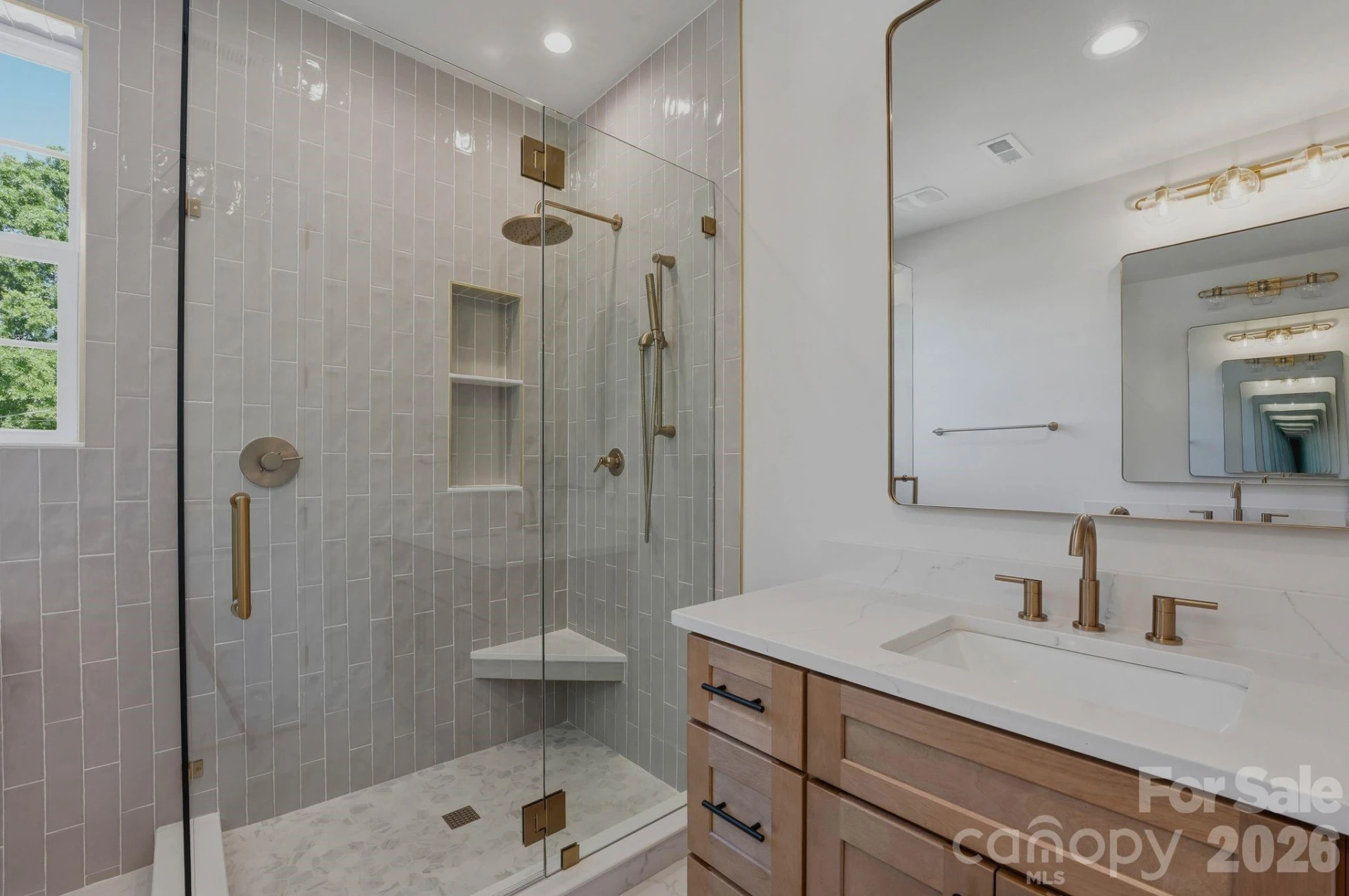 1637 Longfellow Street - Photo 33