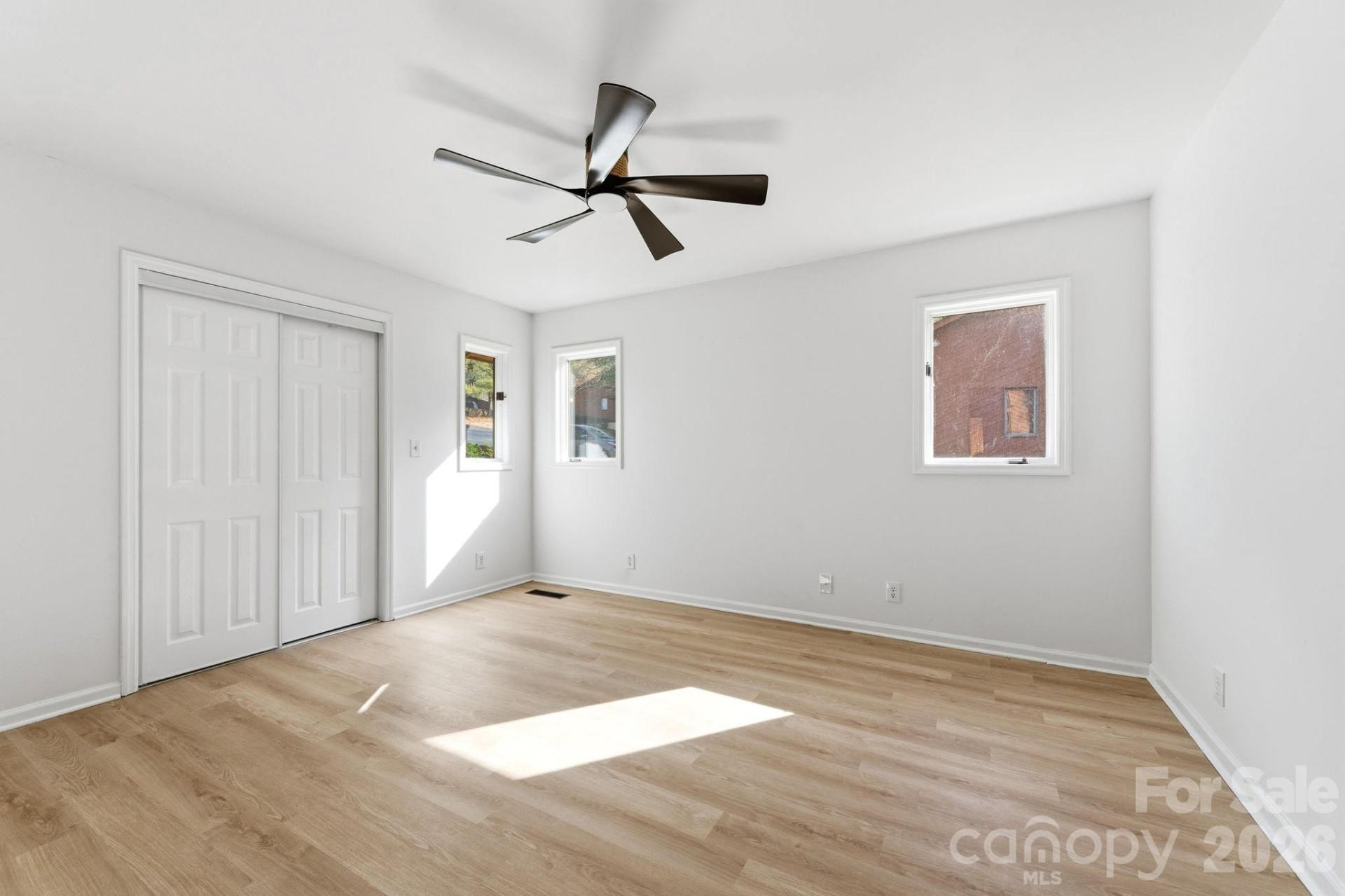 402 Woodfield Drive - Photo 13