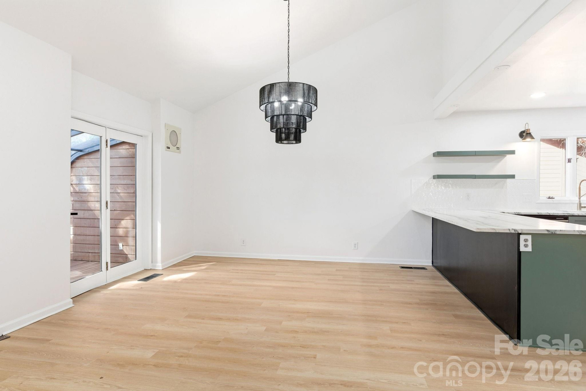 402 Woodfield Drive - Photo 6