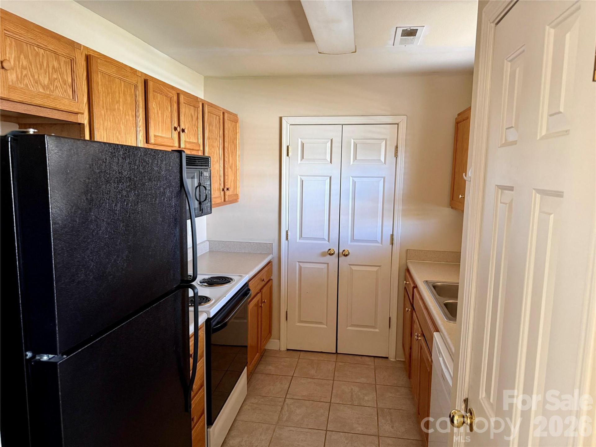 703 Olde Covington Way - Photo 9