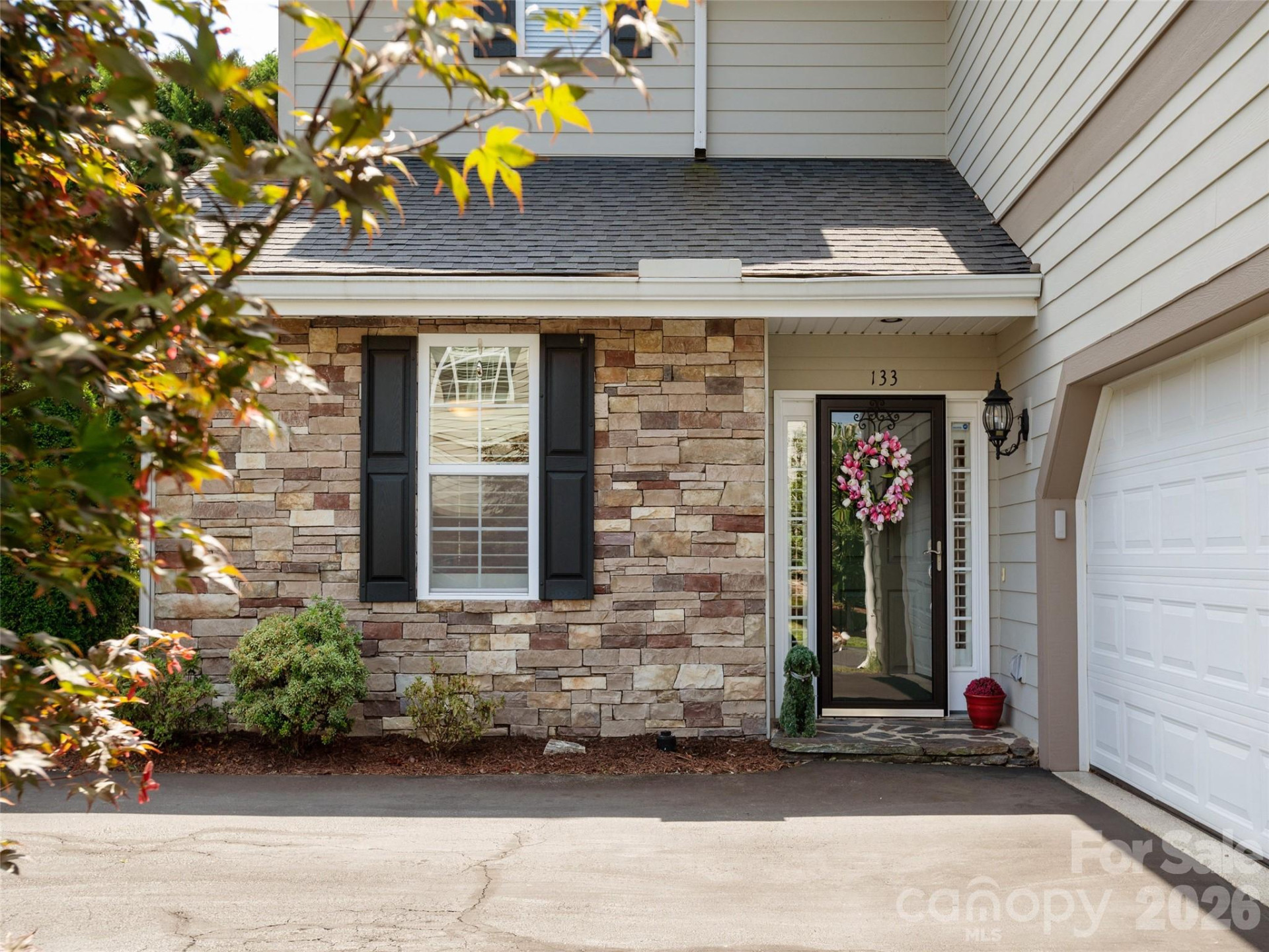 133 Towne Place Drive - Photo 2