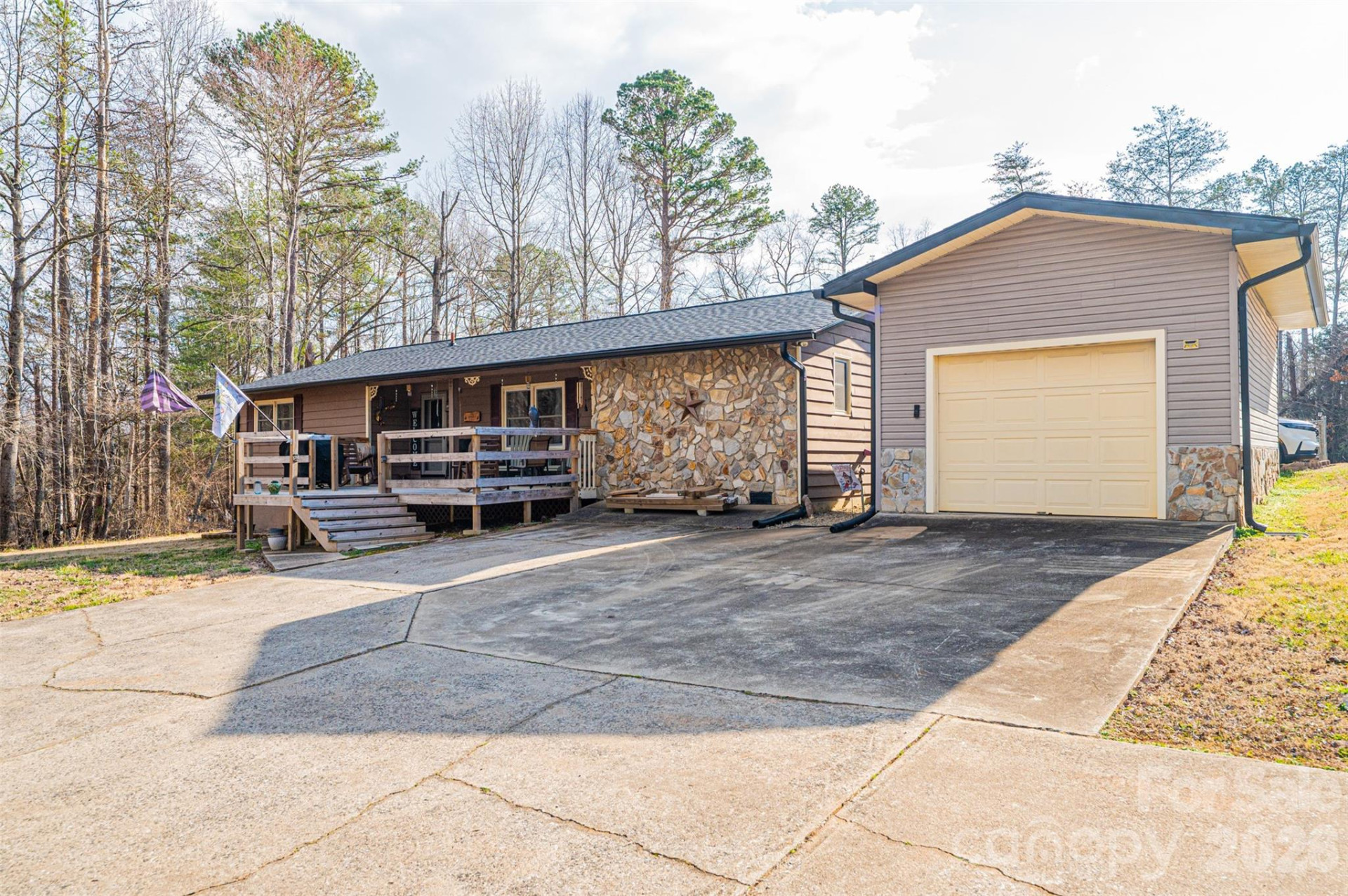 1689 Rock Road - Photo 2