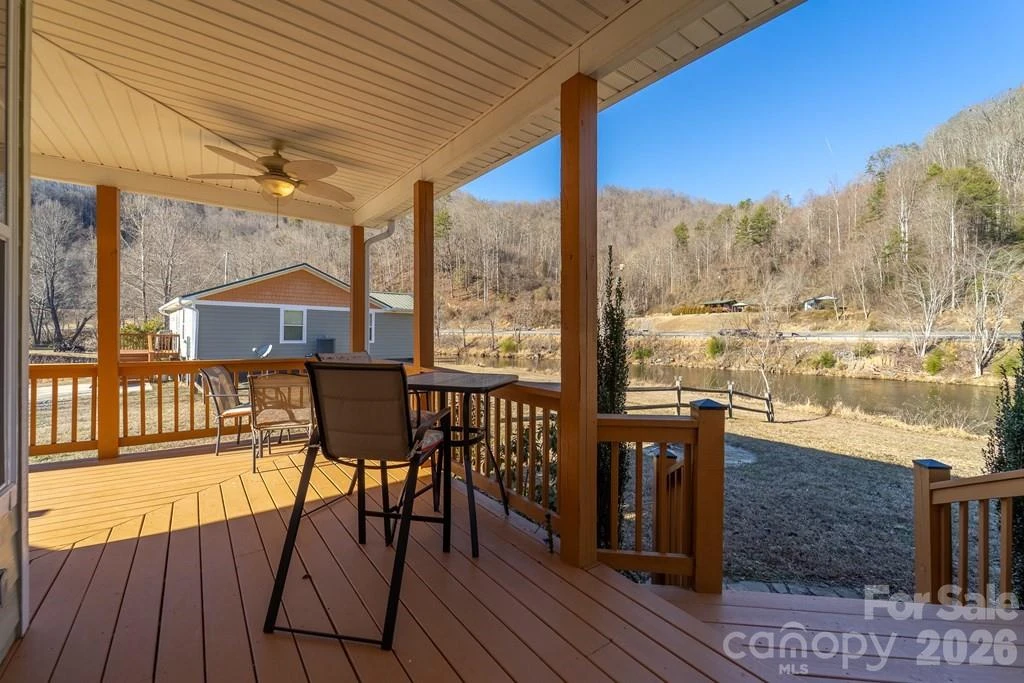 990 Hornet Drive - Photo 20