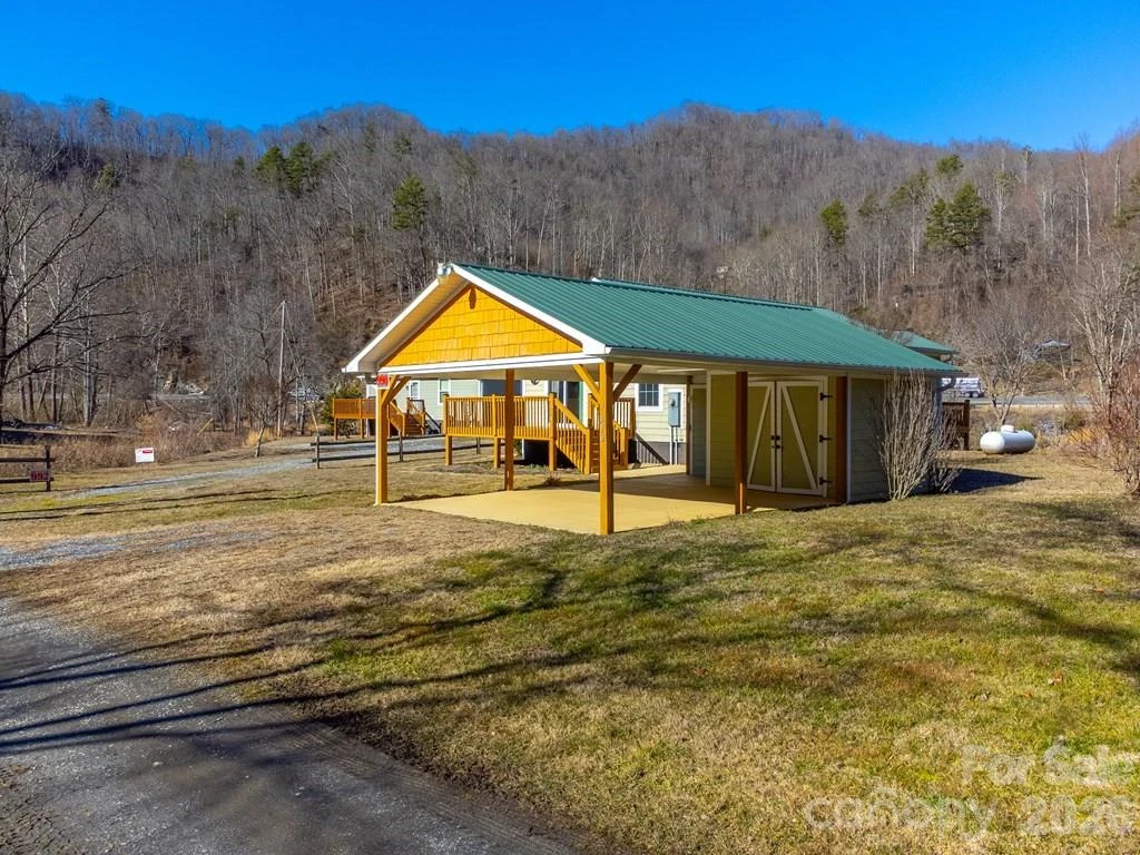 990 Hornet Drive - Photo 23