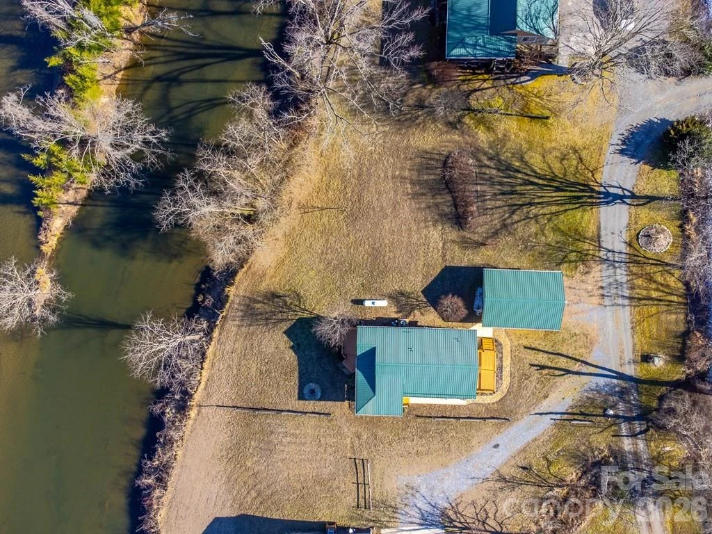990 Hornet Drive - Photo 33