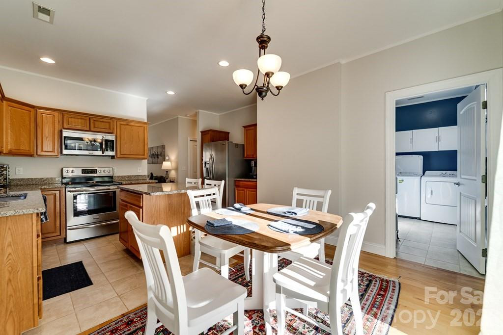 990 Hornet Drive - Photo 5