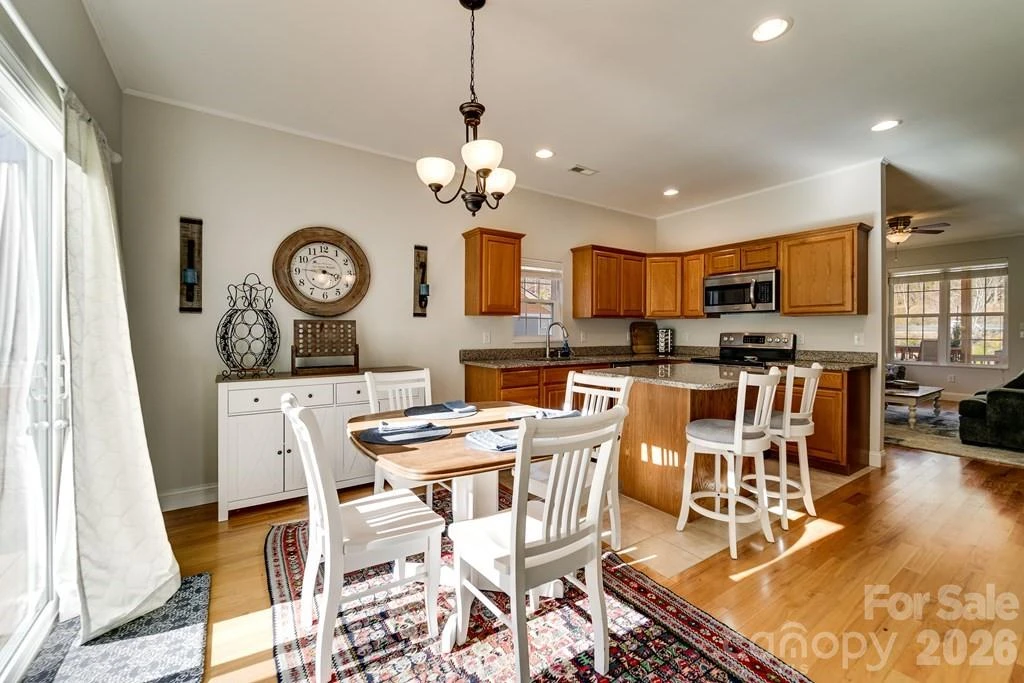 990 Hornet Drive - Photo 6