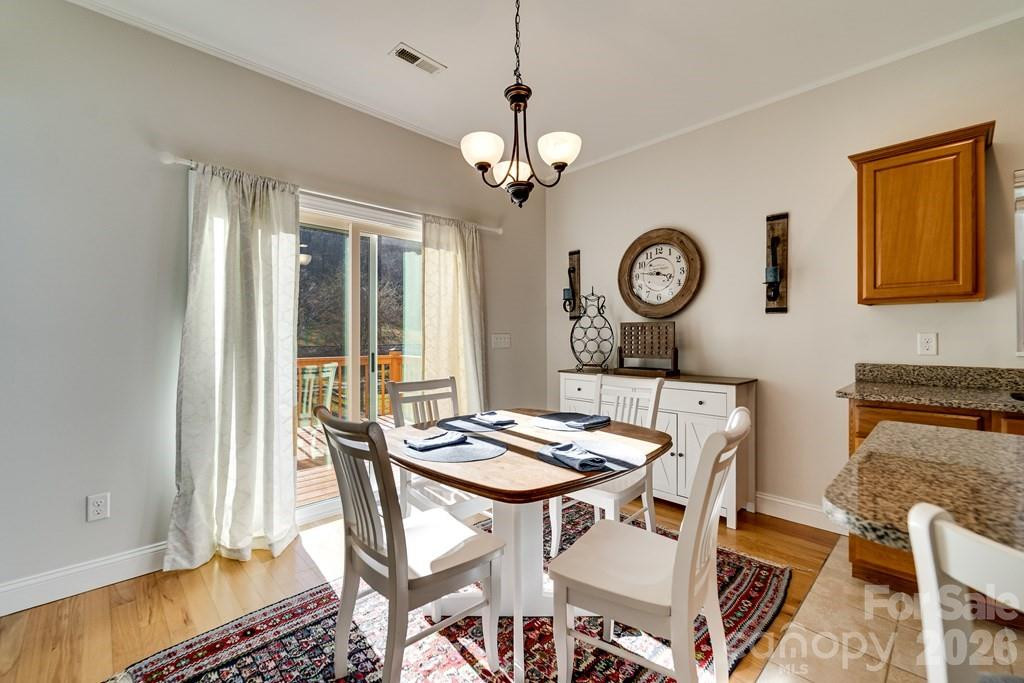 990 Hornet Drive - Photo 7