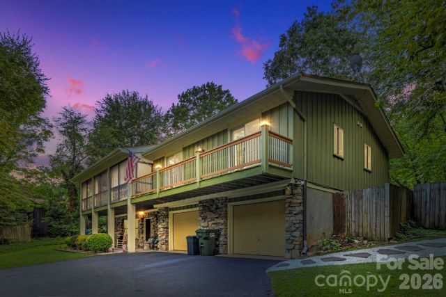 3017 Chestnut Tree Road