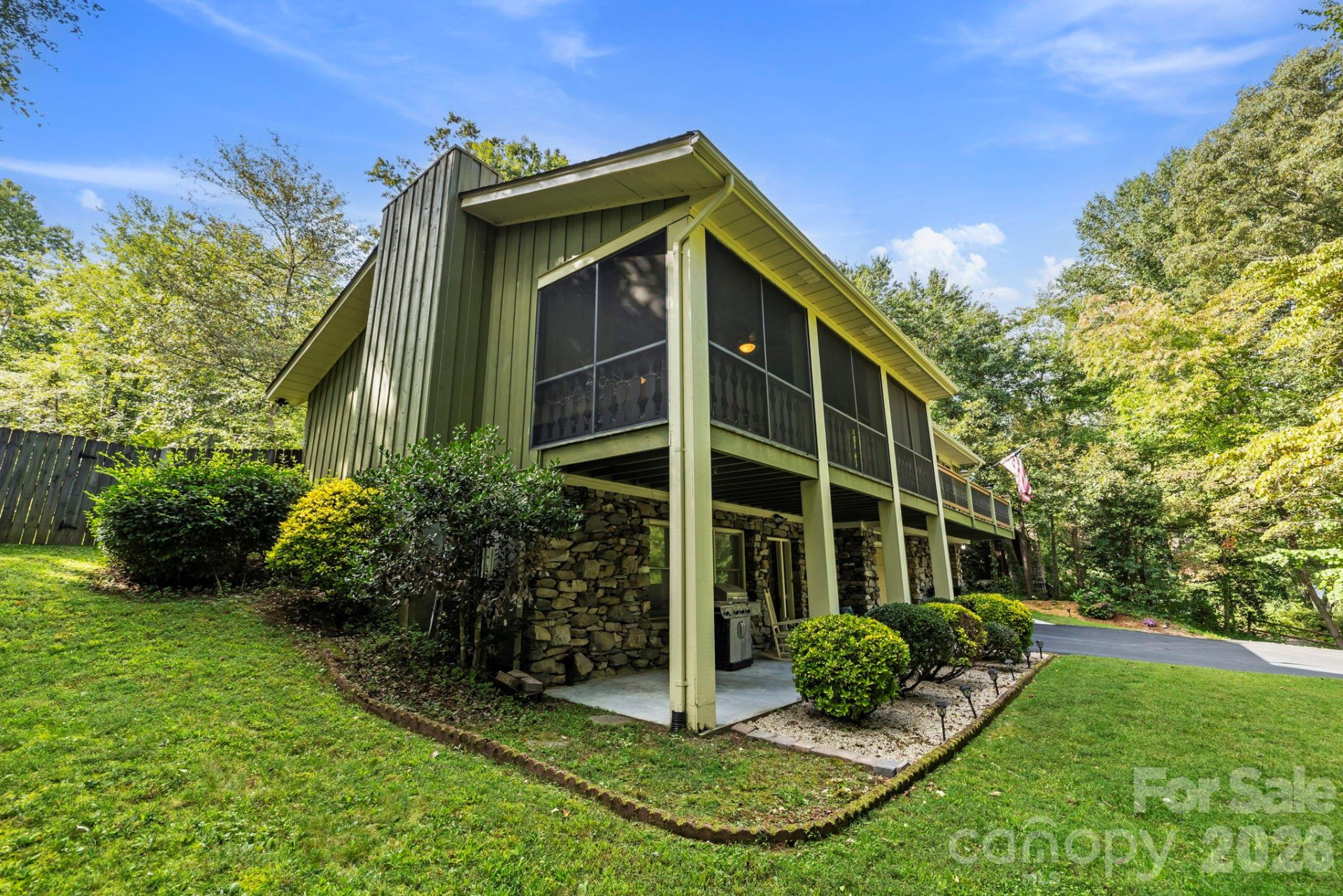 3017 Chestnut Tree Road - Photo 4
