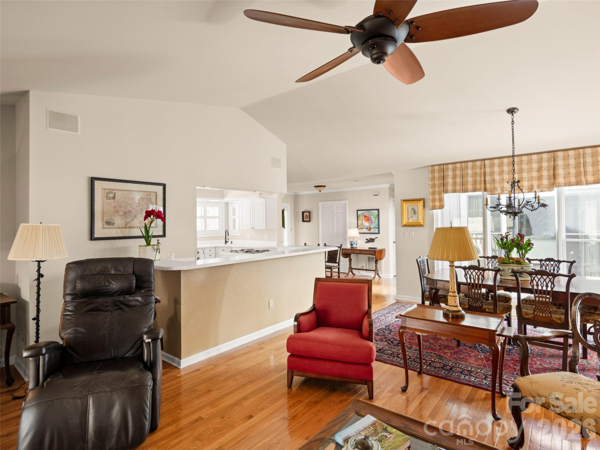 132 Deerlake Drive - Photo 6