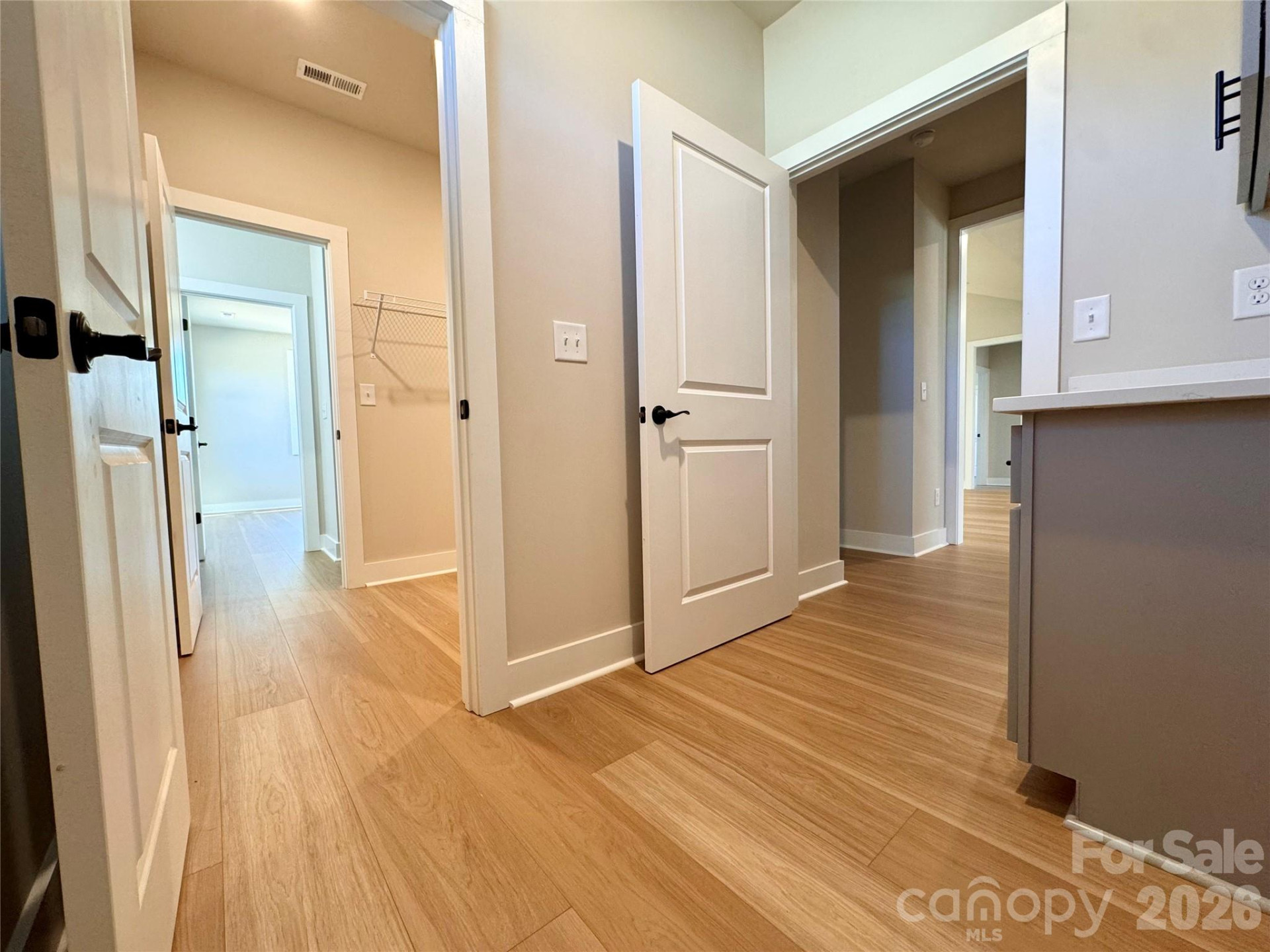 2422 Kimberly Avenue - Photo 30