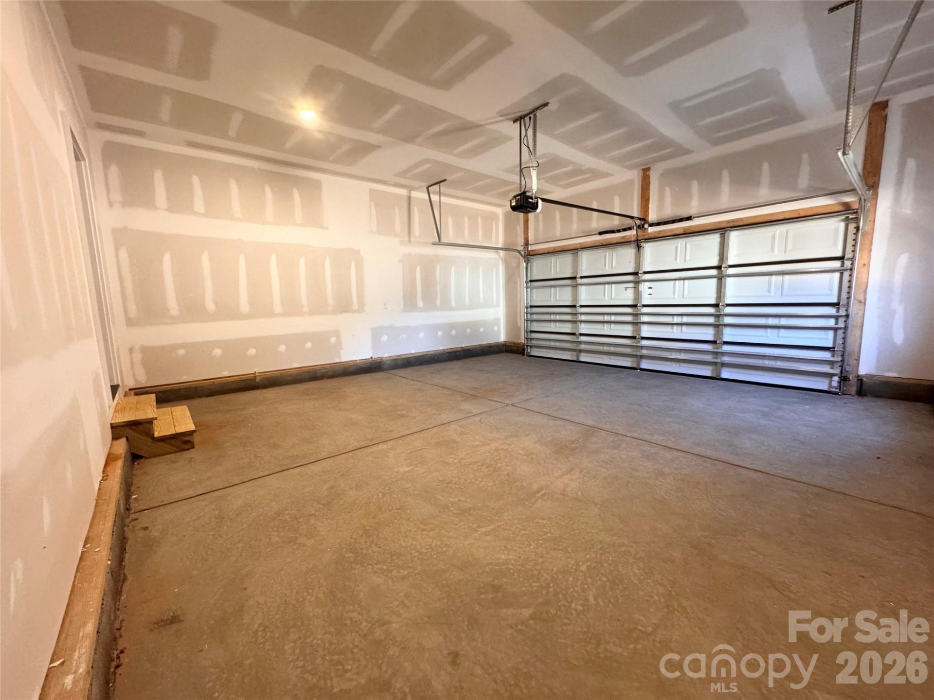 2422 Kimberly Avenue - Photo 32