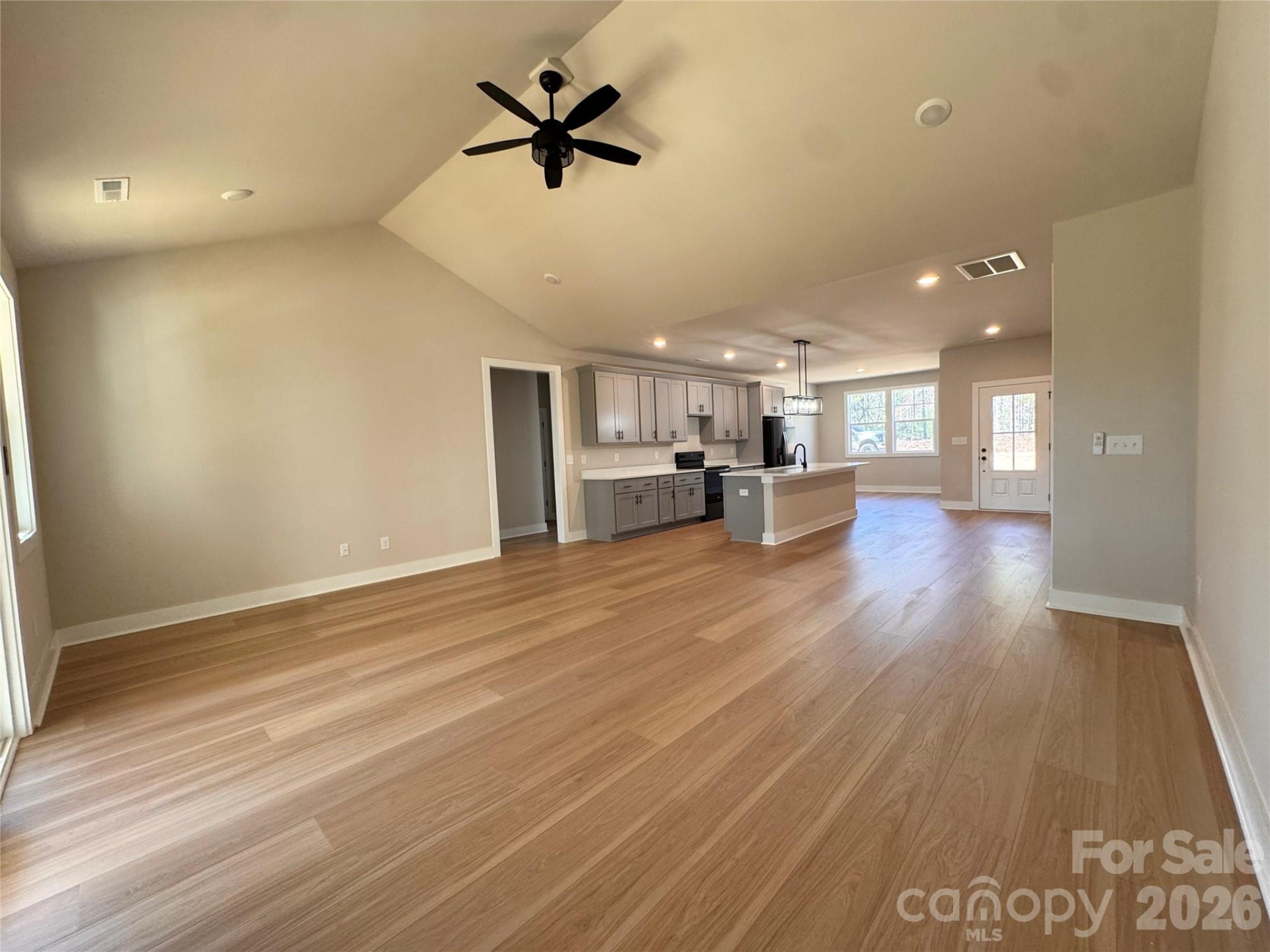 2422 Kimberly Avenue - Photo 9