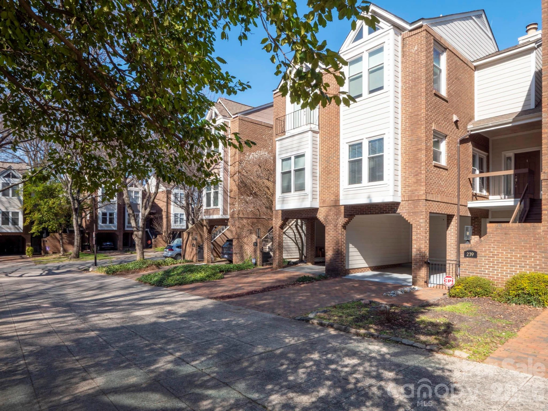 239 Clarkson Street - Photo 29