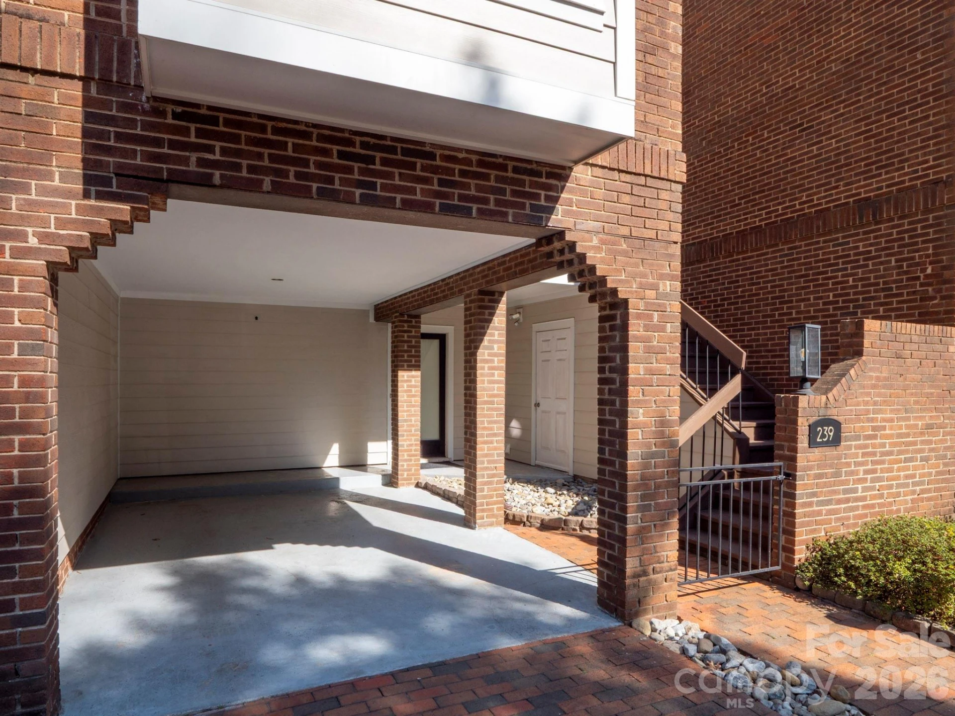 239 Clarkson Street - Photo 31
