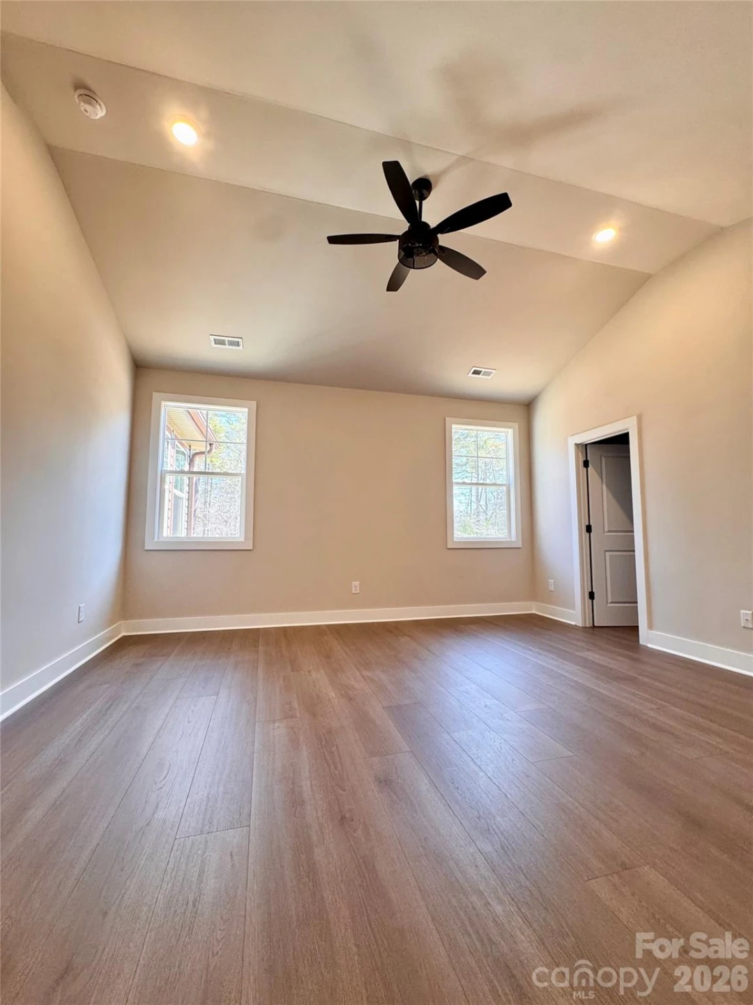 2426 Kimberly Avenue - Photo 14