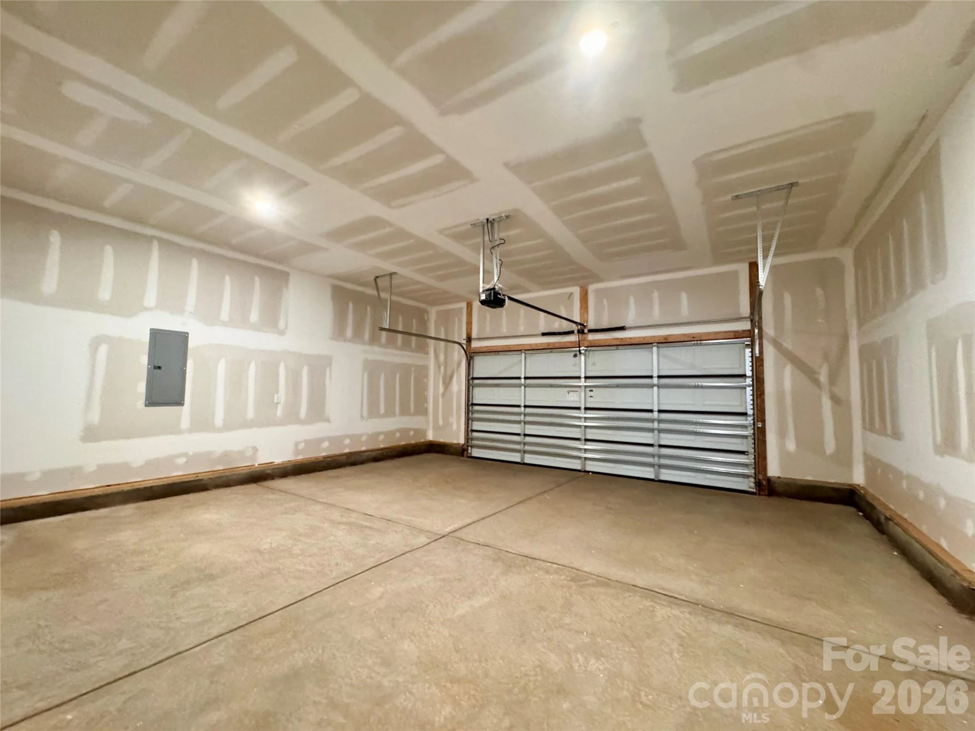 2426 Kimberly Avenue - Photo 32