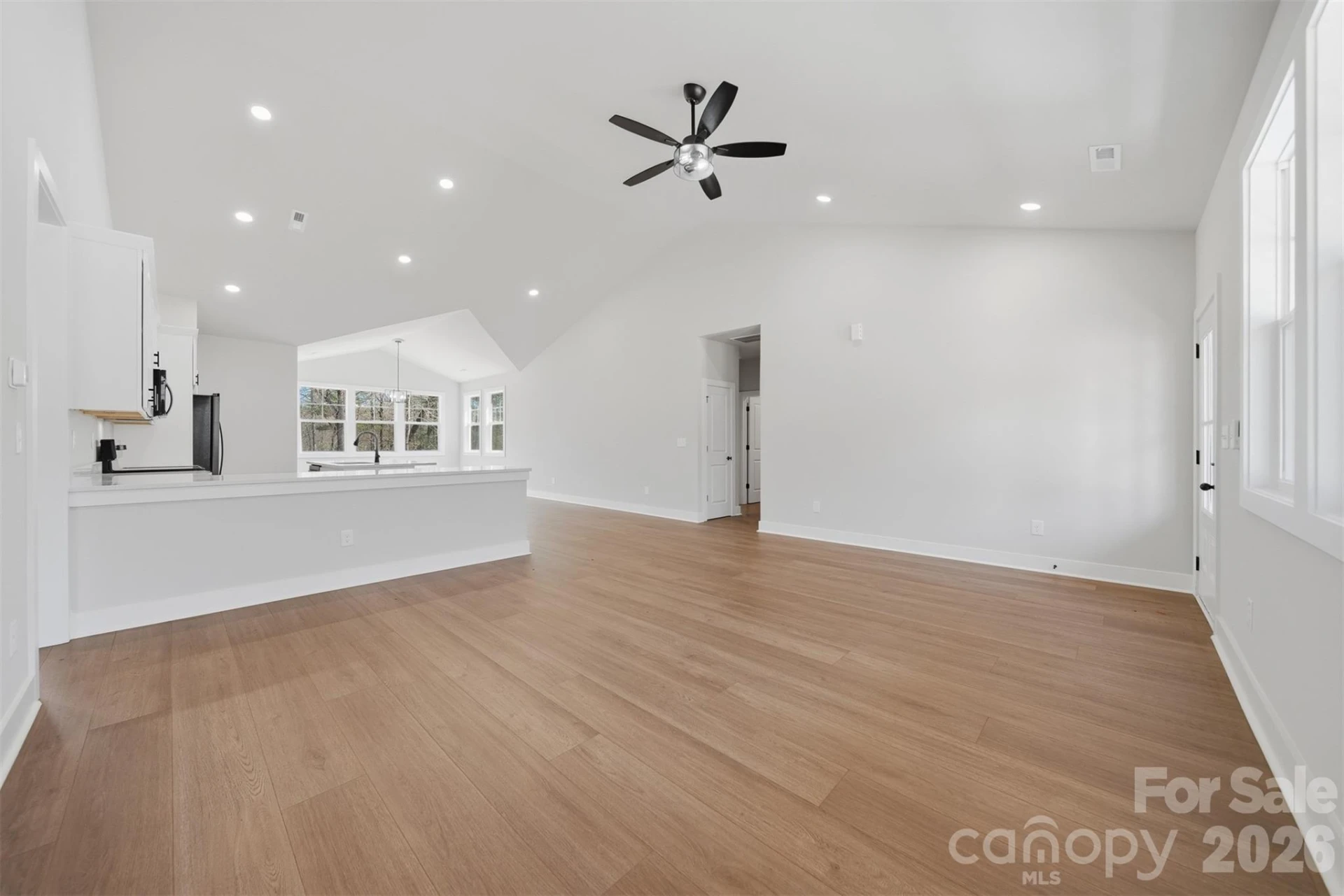 2426 Kimberly Avenue - Photo 36