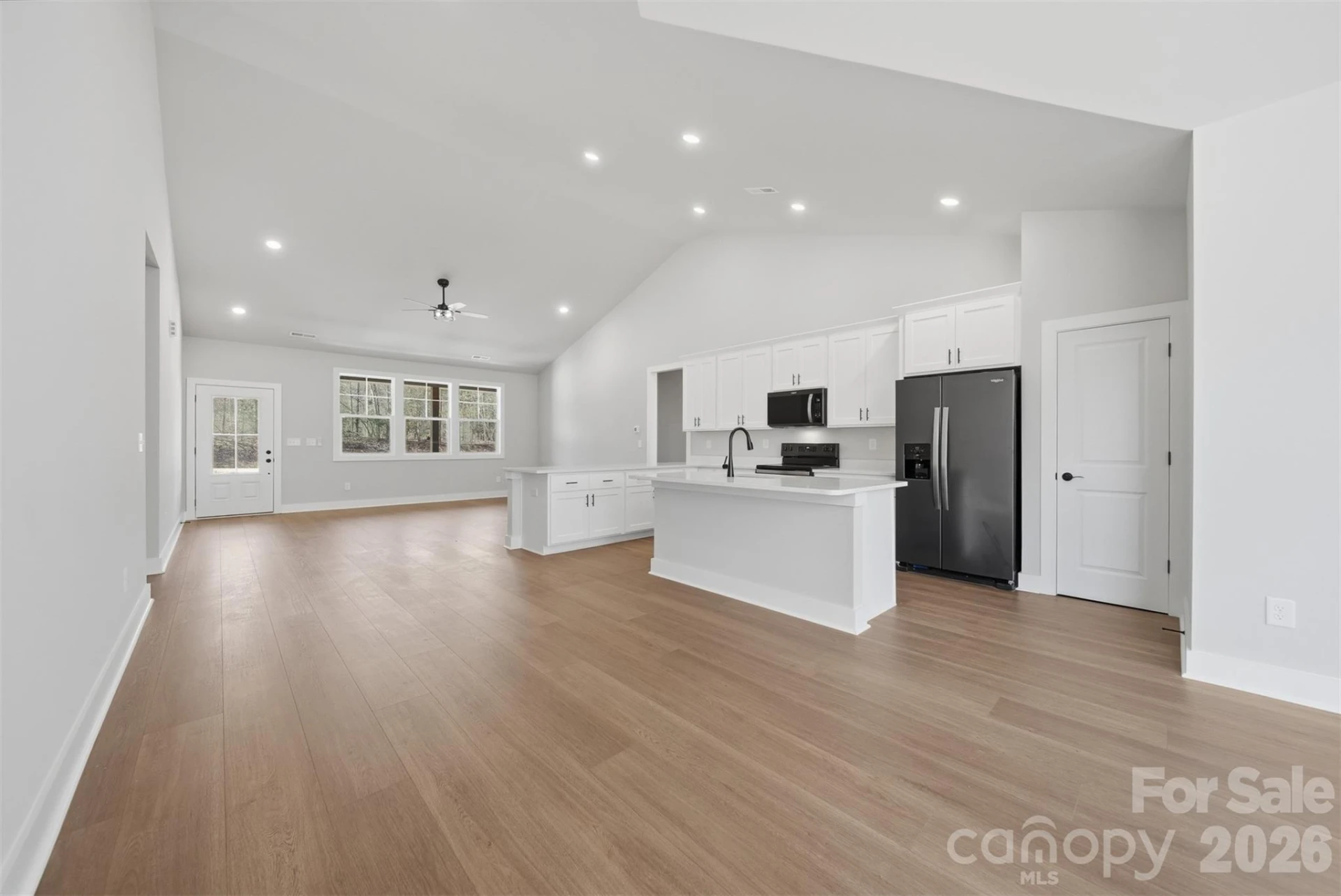 2426 Kimberly Avenue - Photo 40