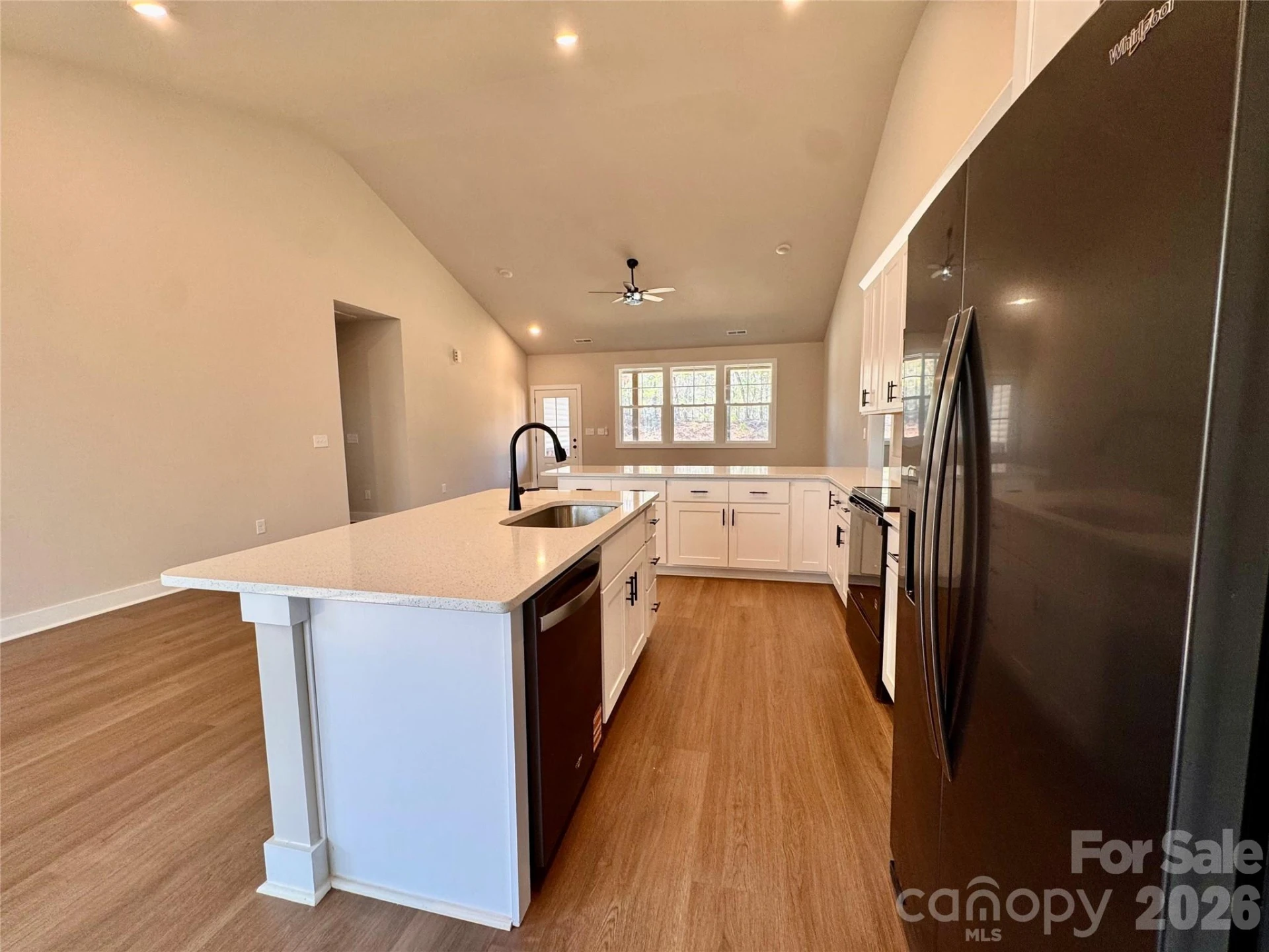 2426 Kimberly Avenue - Photo 9