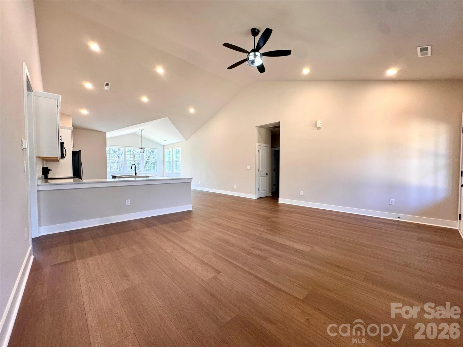 2426 Kimberly Avenue - Photo 10