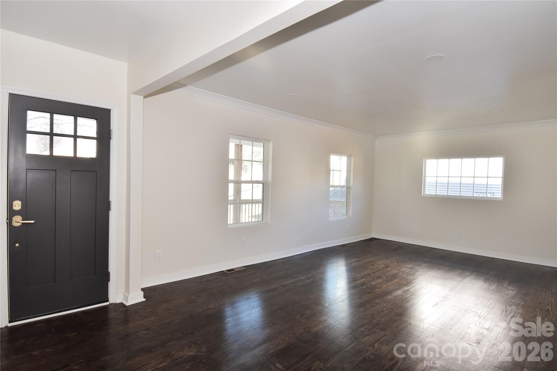 131 Woodrow Avenue - Photo 3