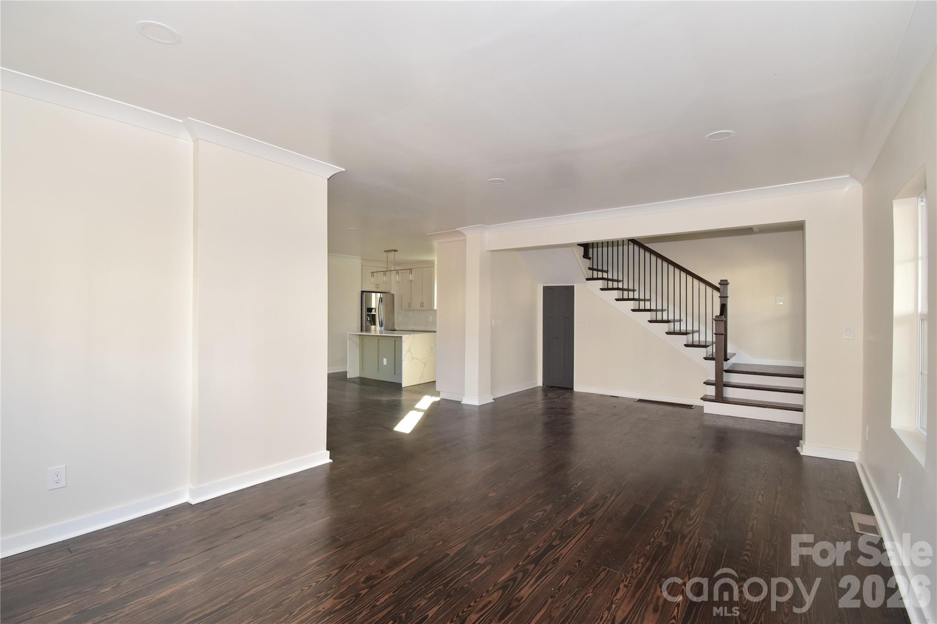 131 Woodrow Avenue - Photo 5