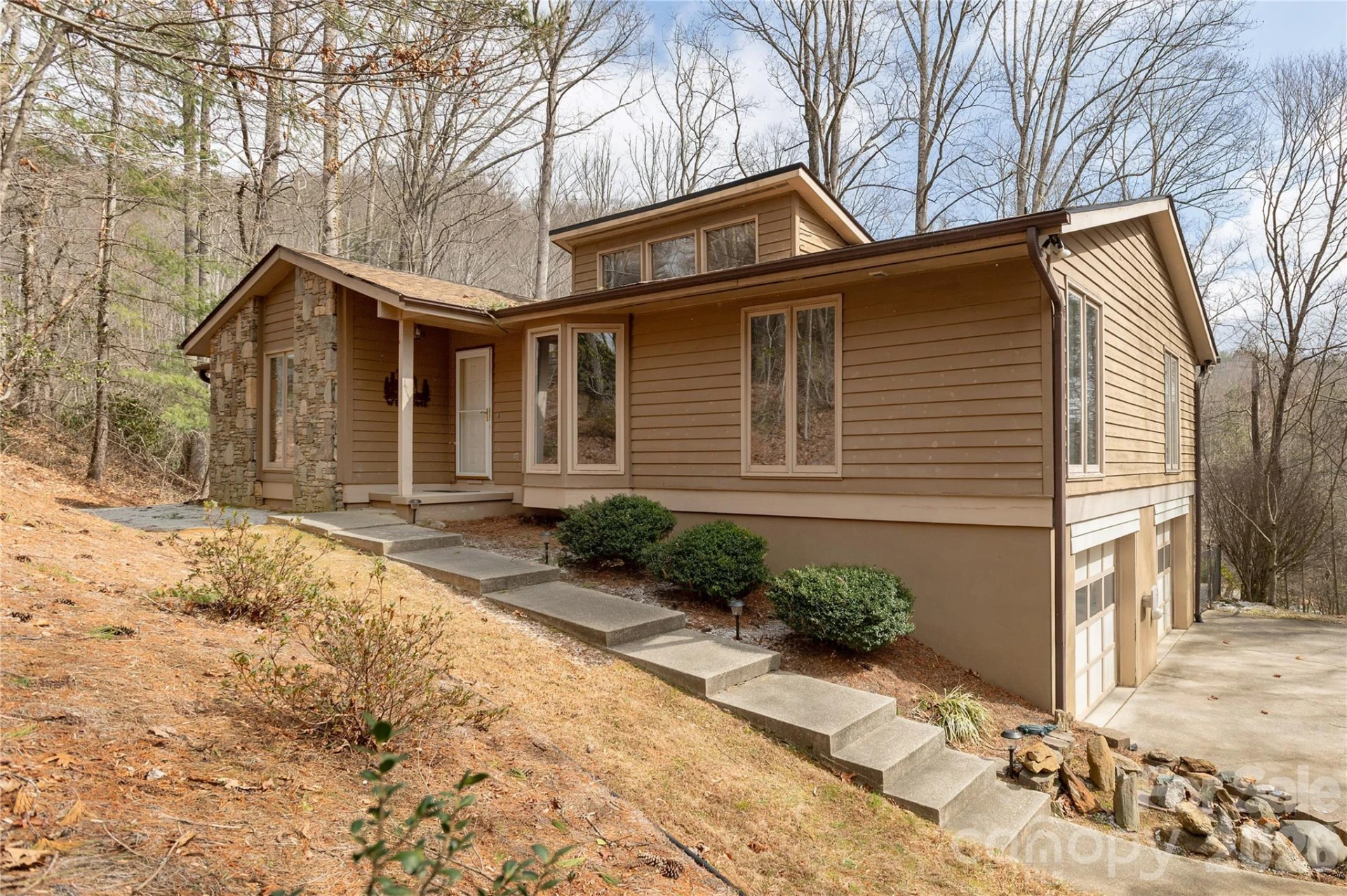 100 Ridgeview Drive
