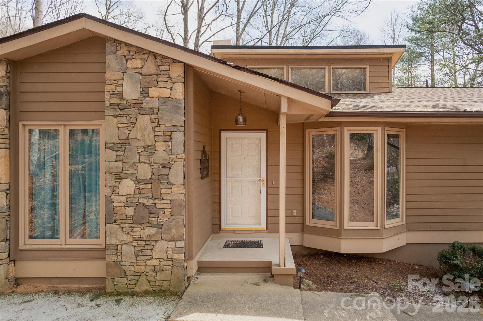 100 Ridgeview Drive - Photo 2